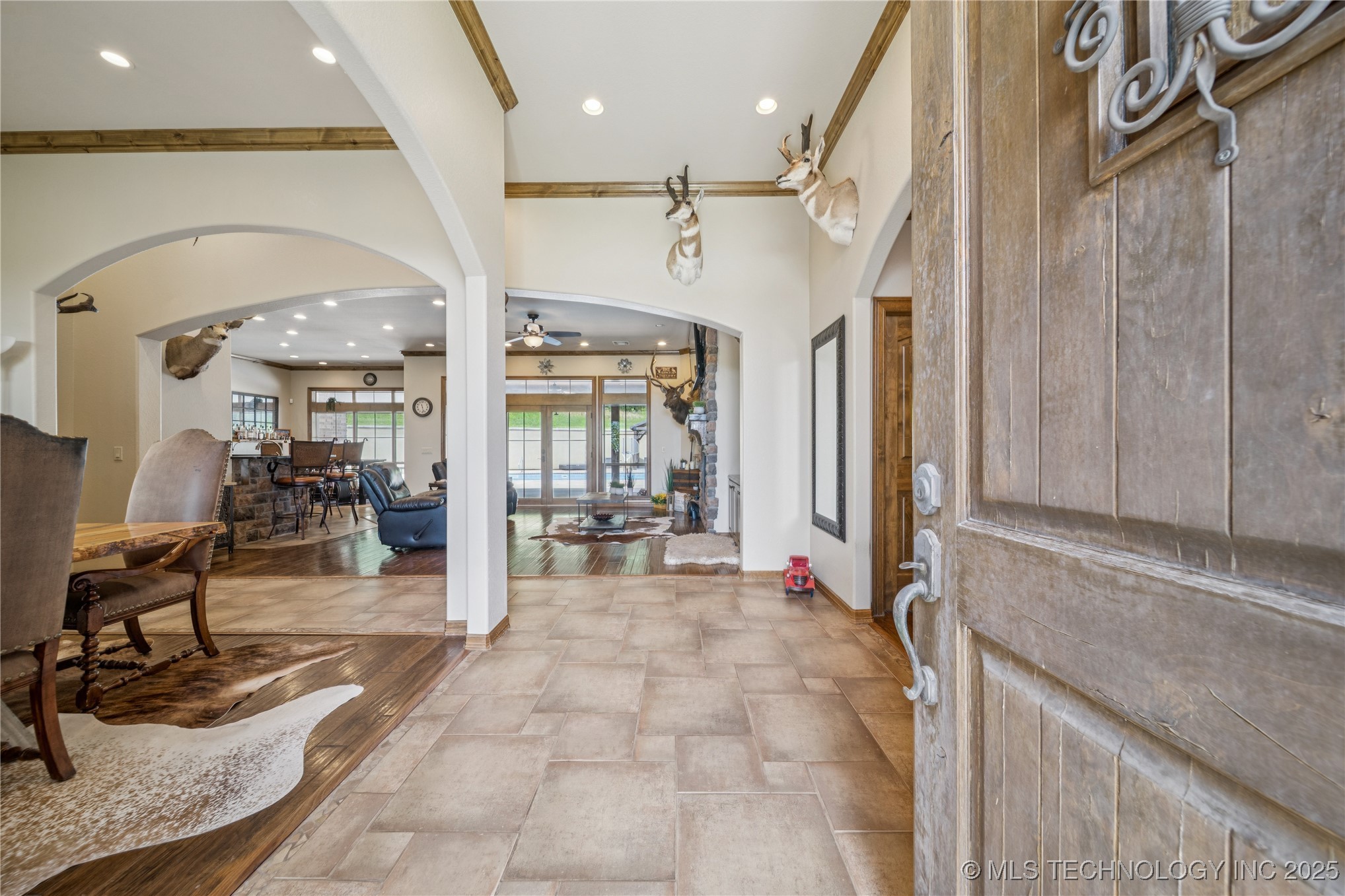 3751 N 427 Road Property Photo 6