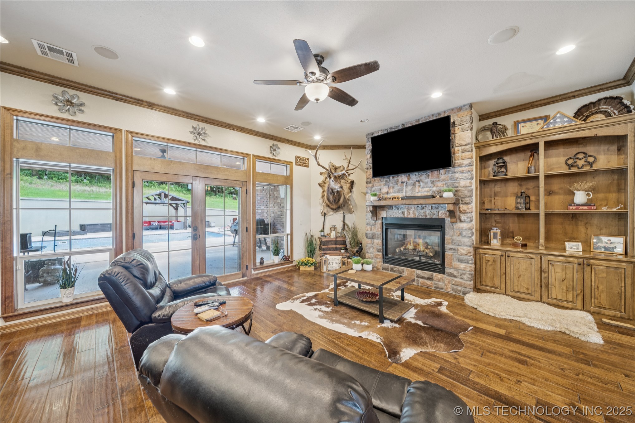 3751 N 427 Road Property Photo 9