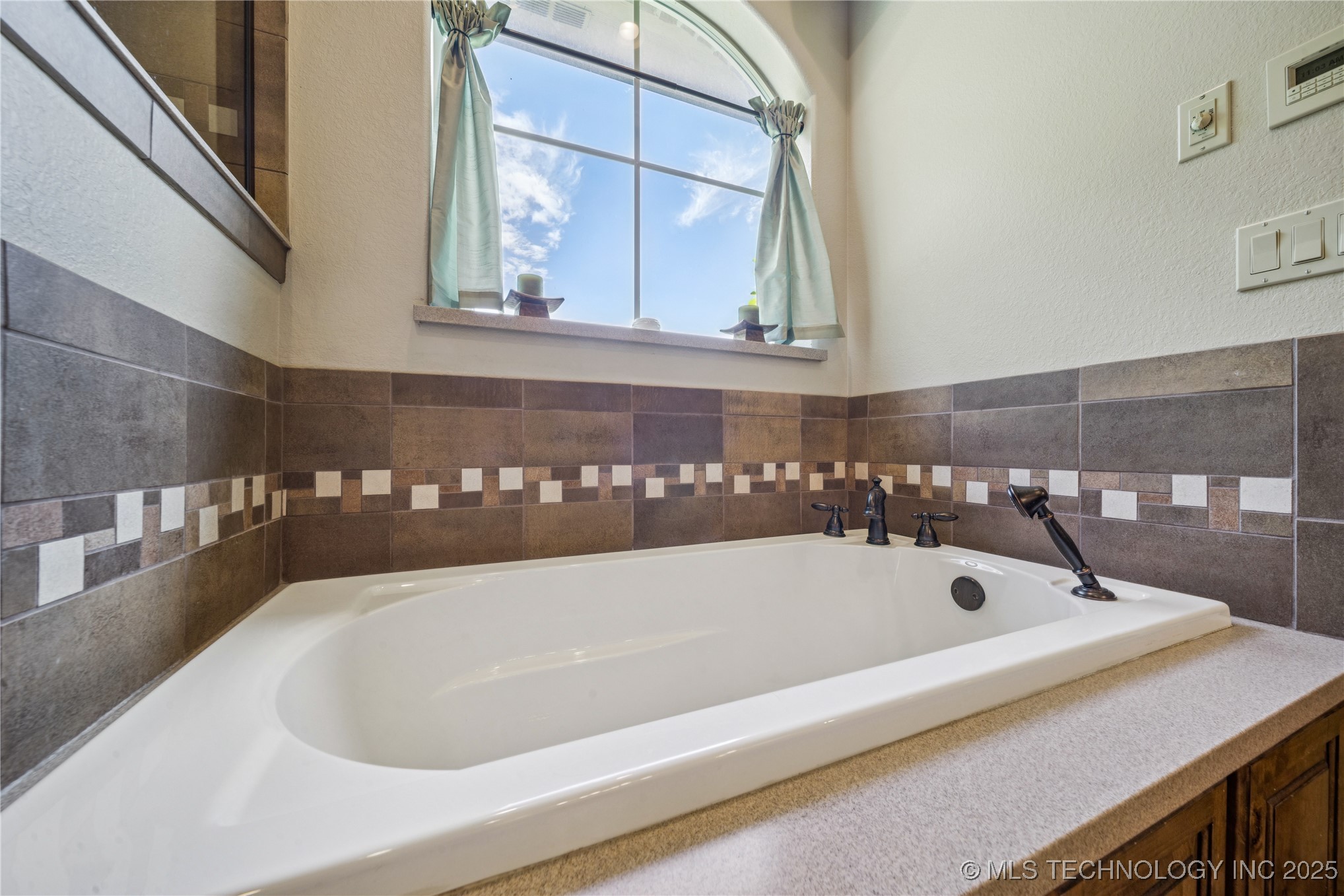 3751 N 427 Road Property Photo 28