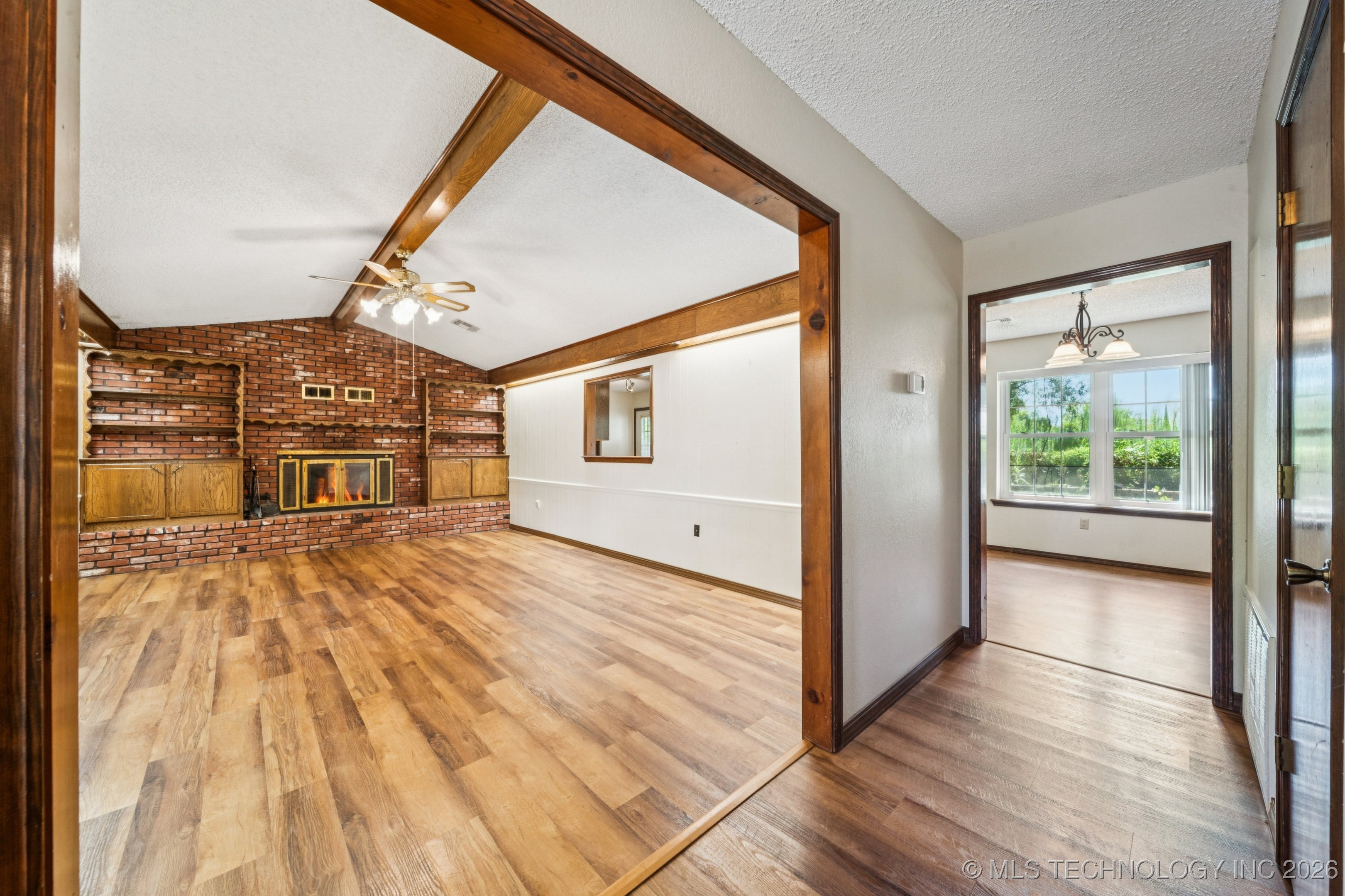 100 S 5th Street Property Photo 5