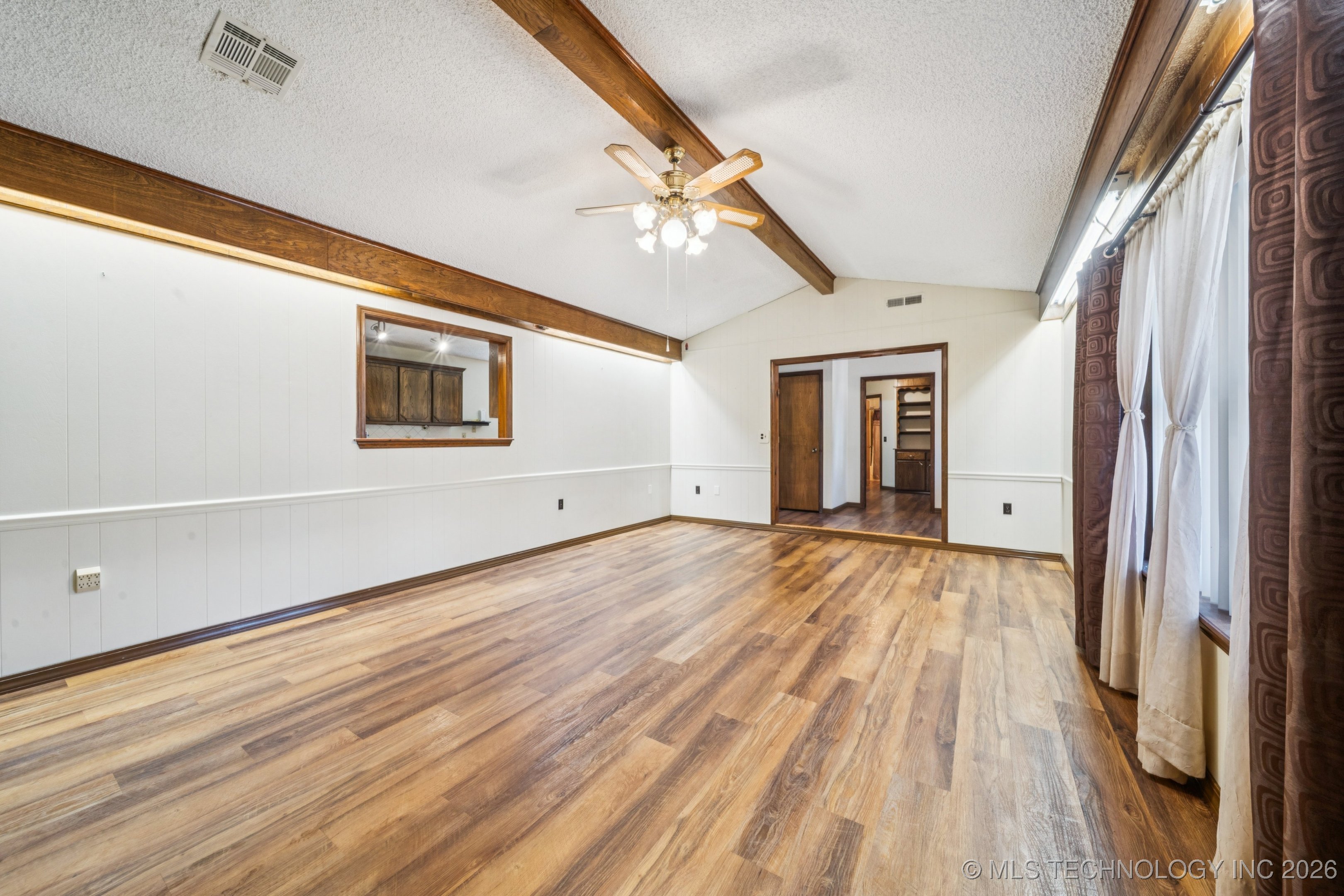 100 S 5th Street Property Photo 8