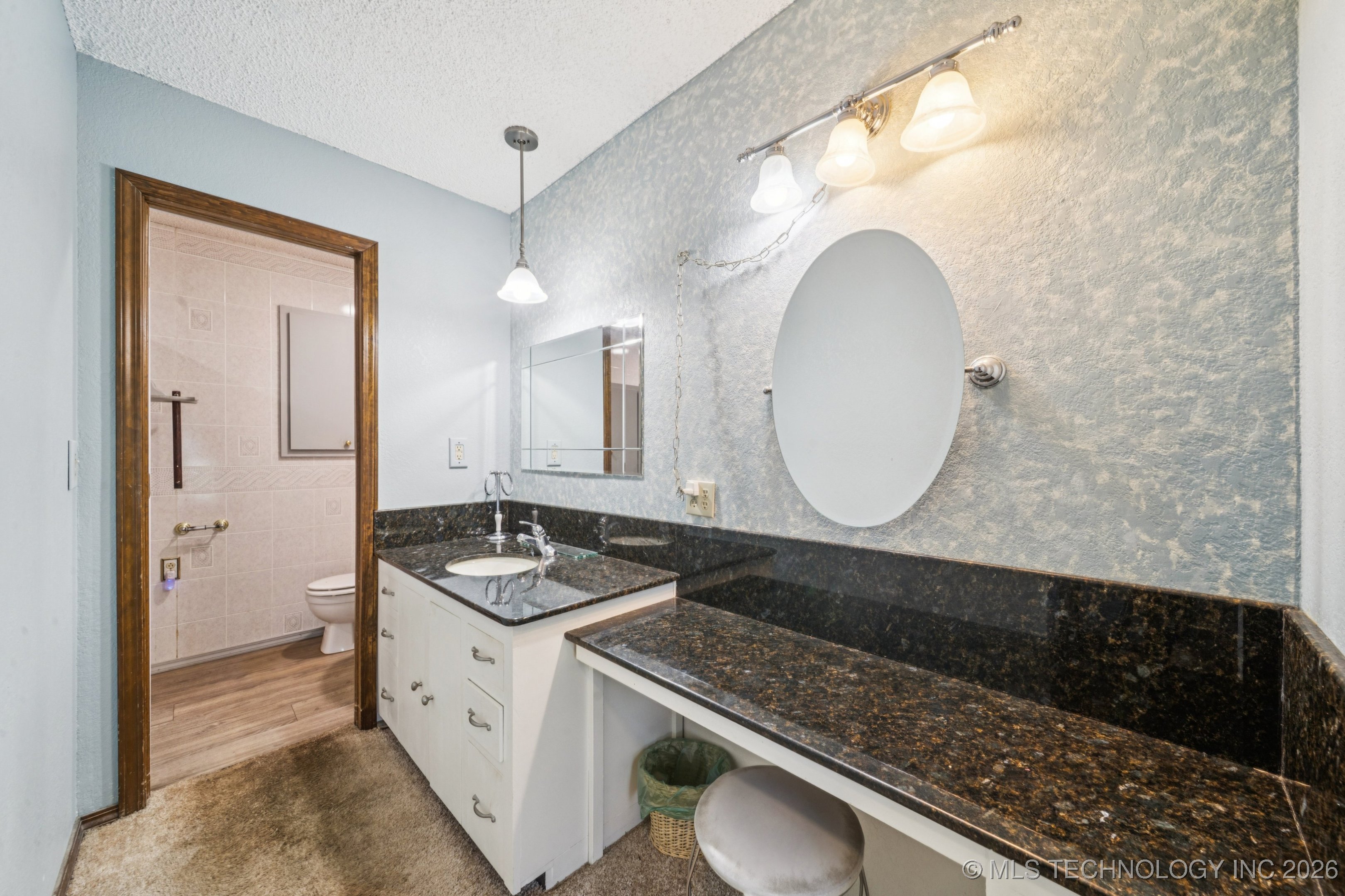 100 S 5th Street Property Photo 18