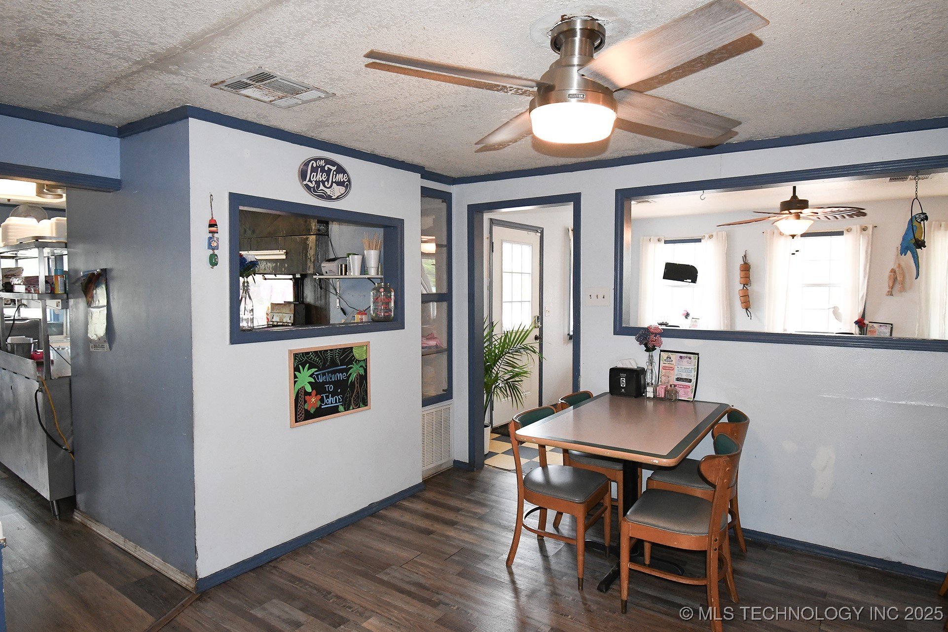 513 E Schley Street Property Photo 12