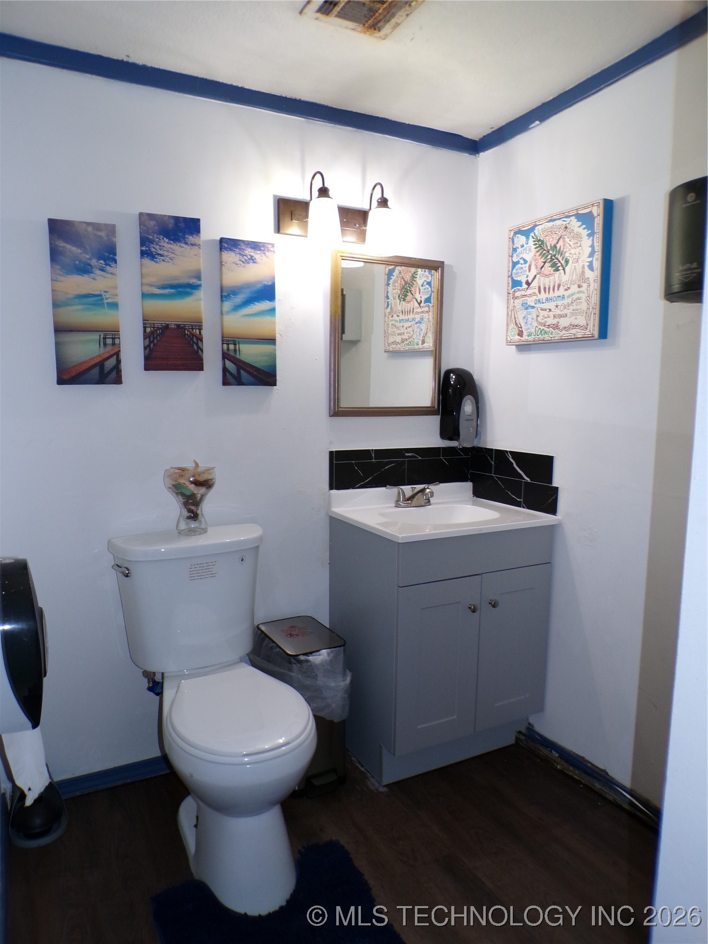 513 E Schley Street Property Photo 13