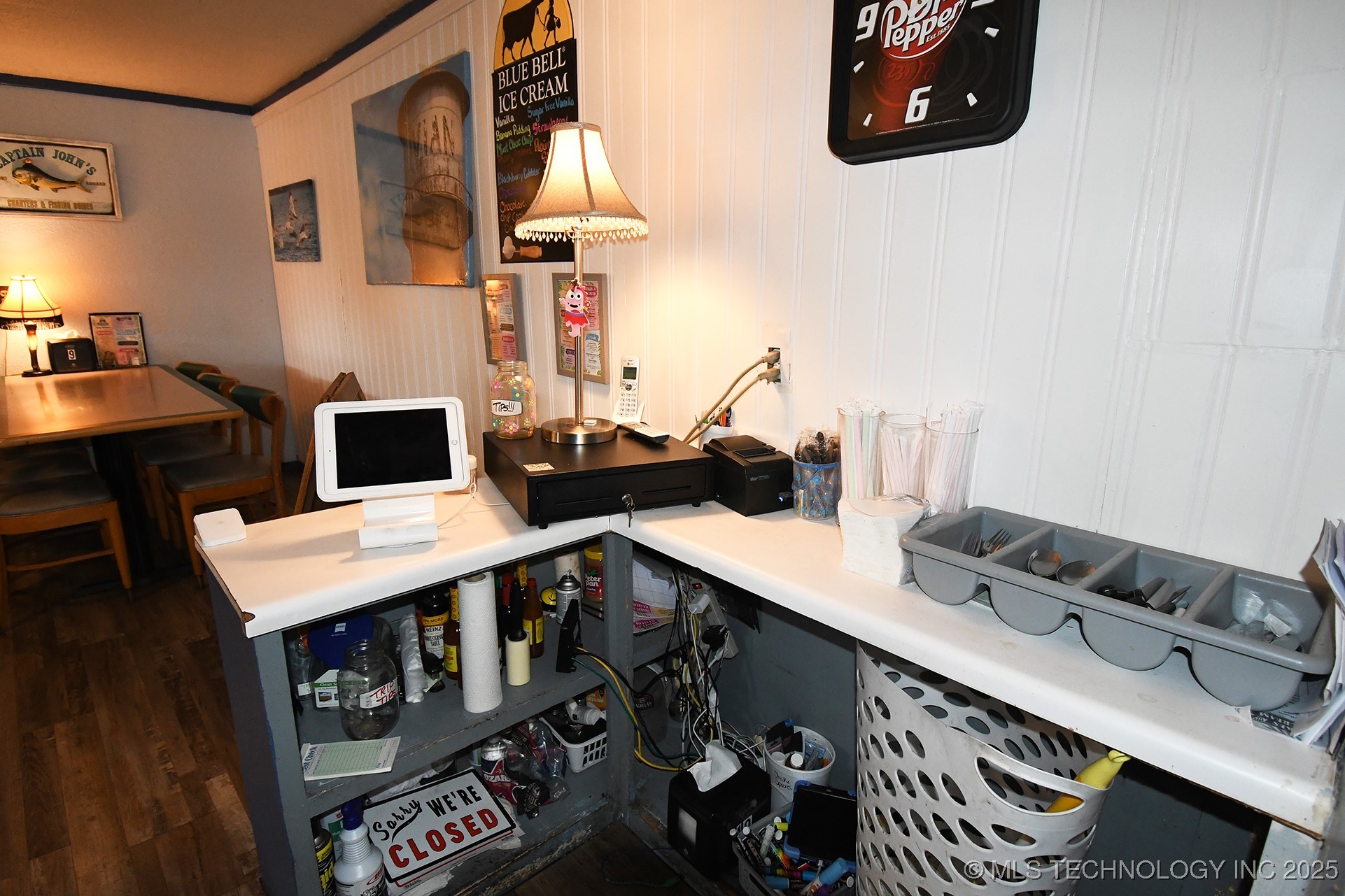 513 E Schley Street Property Photo 16