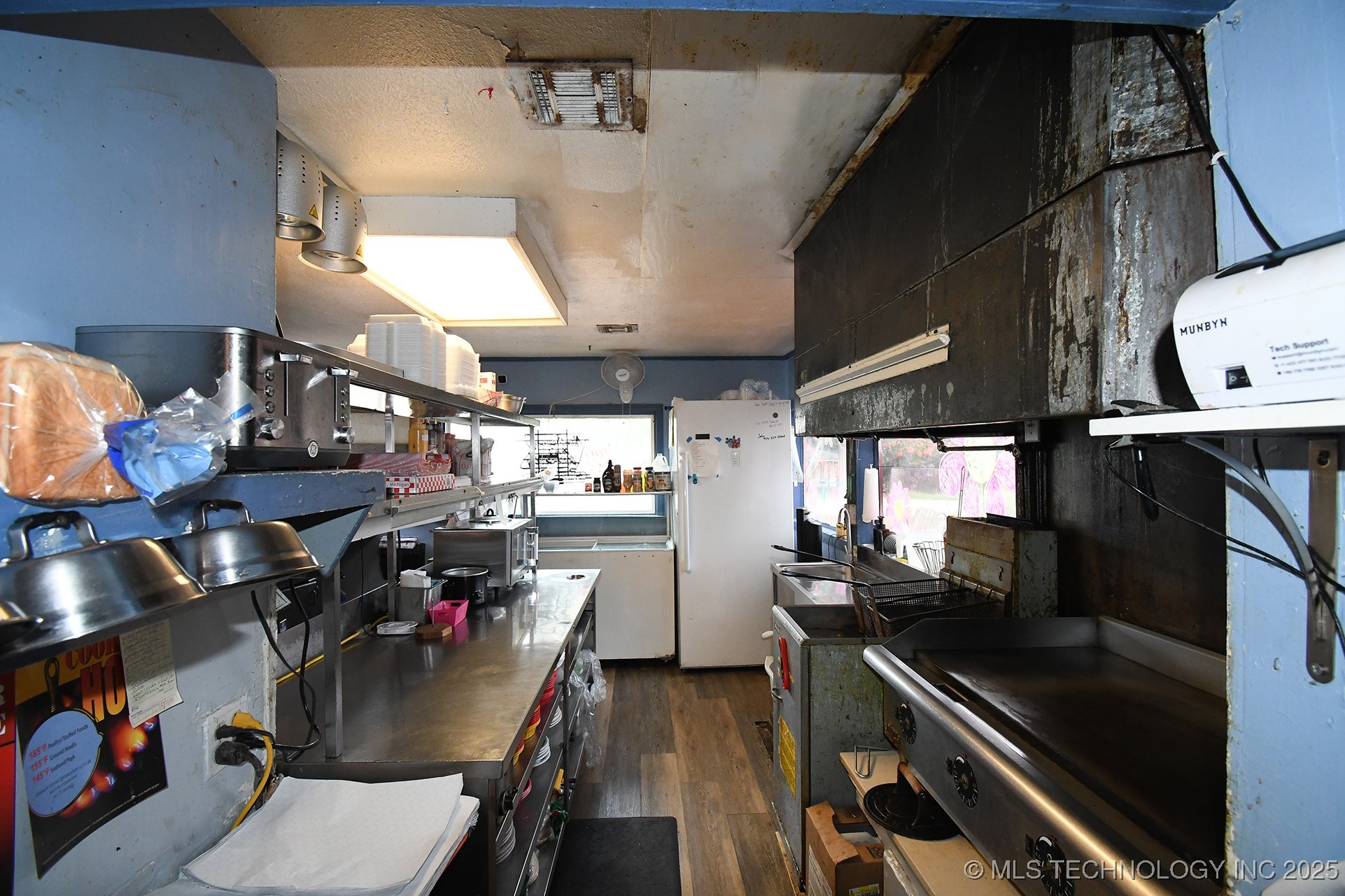 513 E Schley Street Property Photo 19