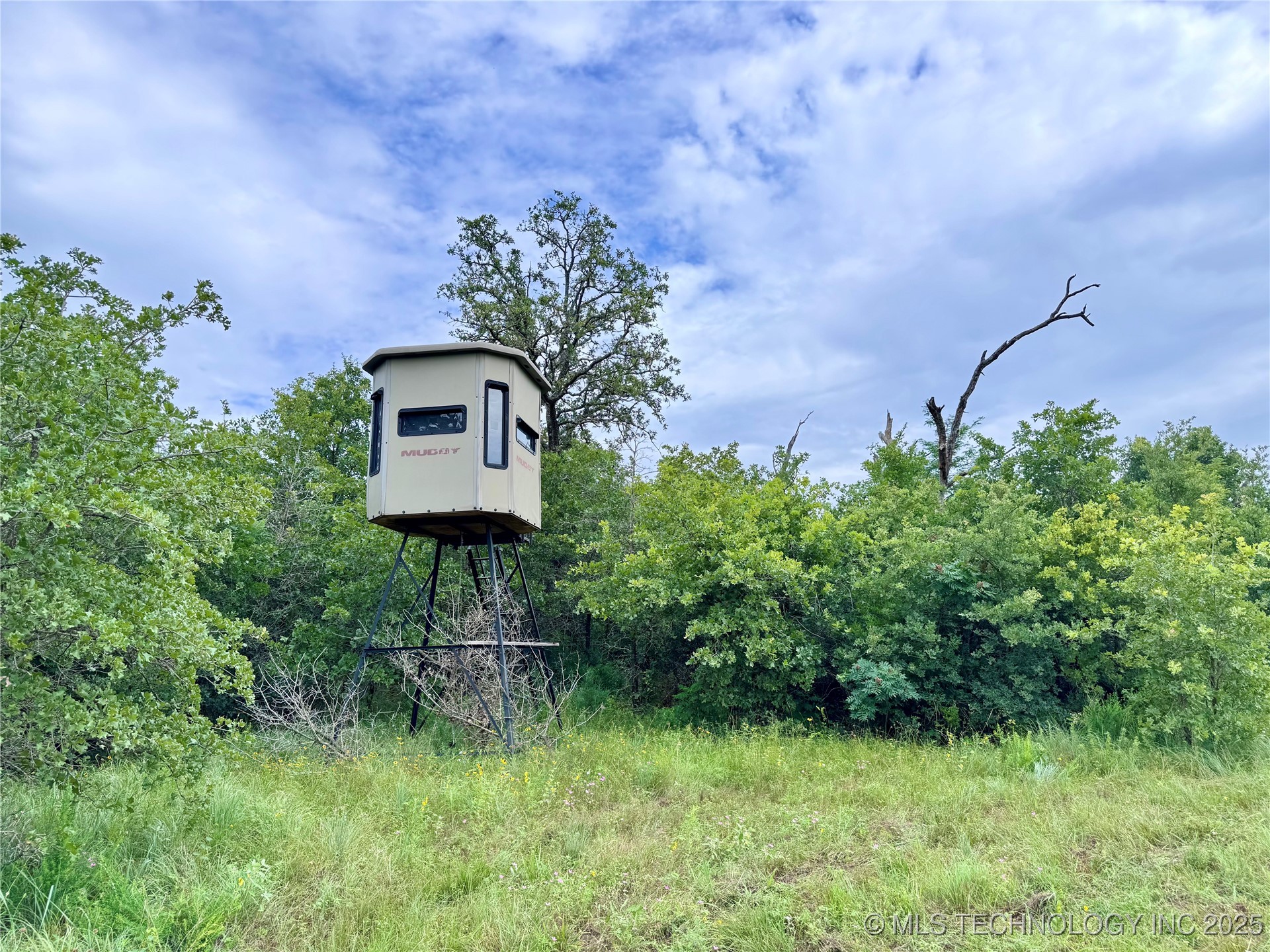 3691 No Man Road Property Photo 7