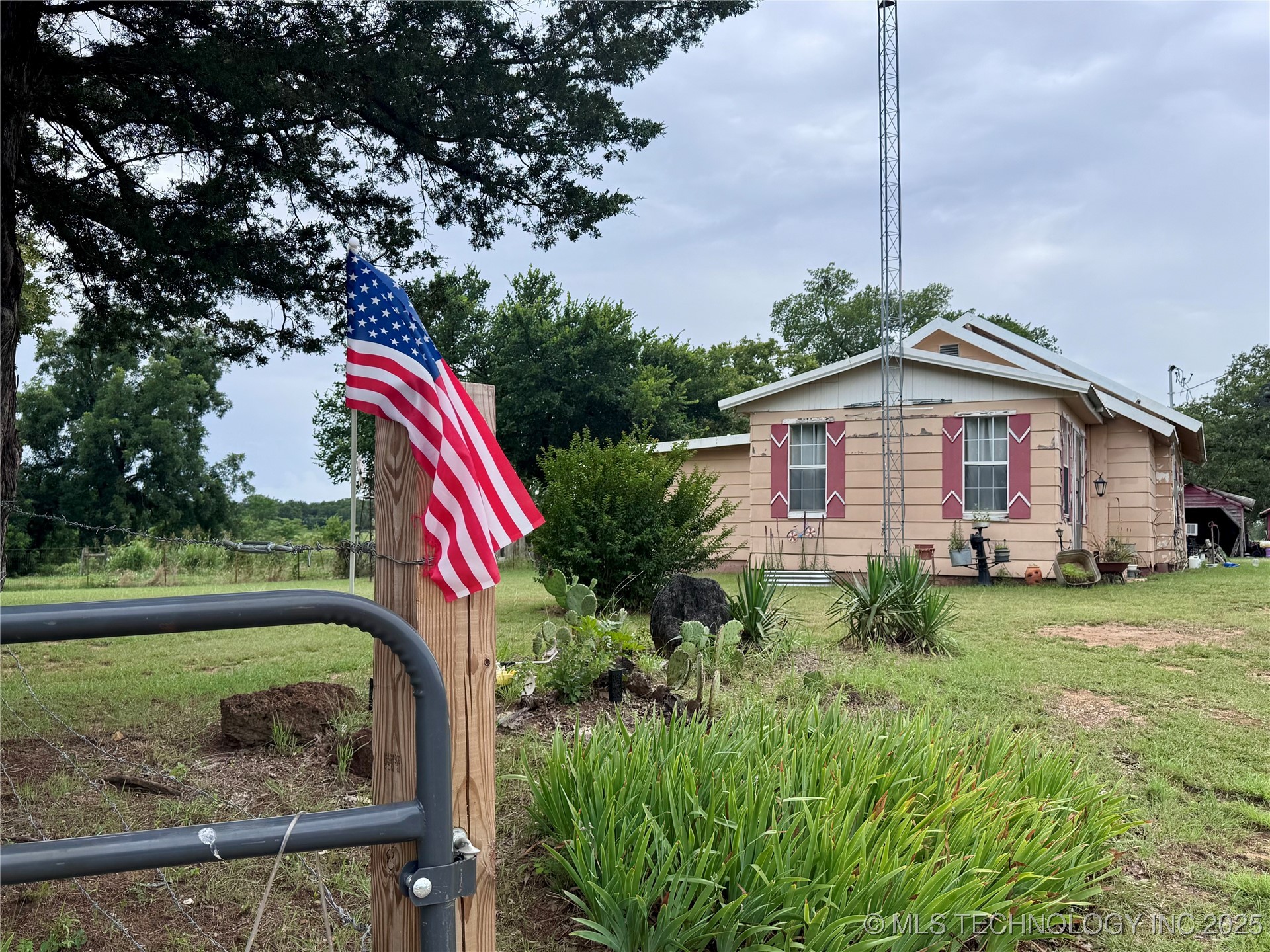 3691 No Man Road Property Photo 10