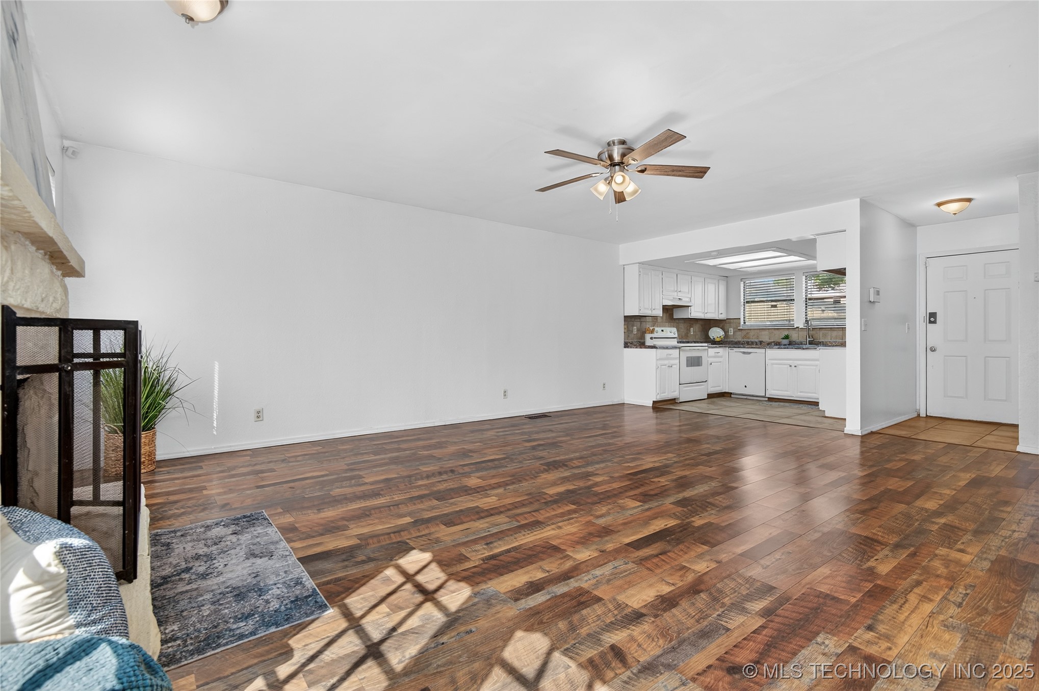 5229 Nowata Road F101 Property Photo 7