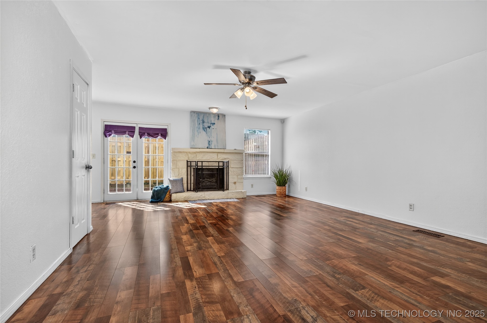 5229 Nowata Road F101 Property Photo 8