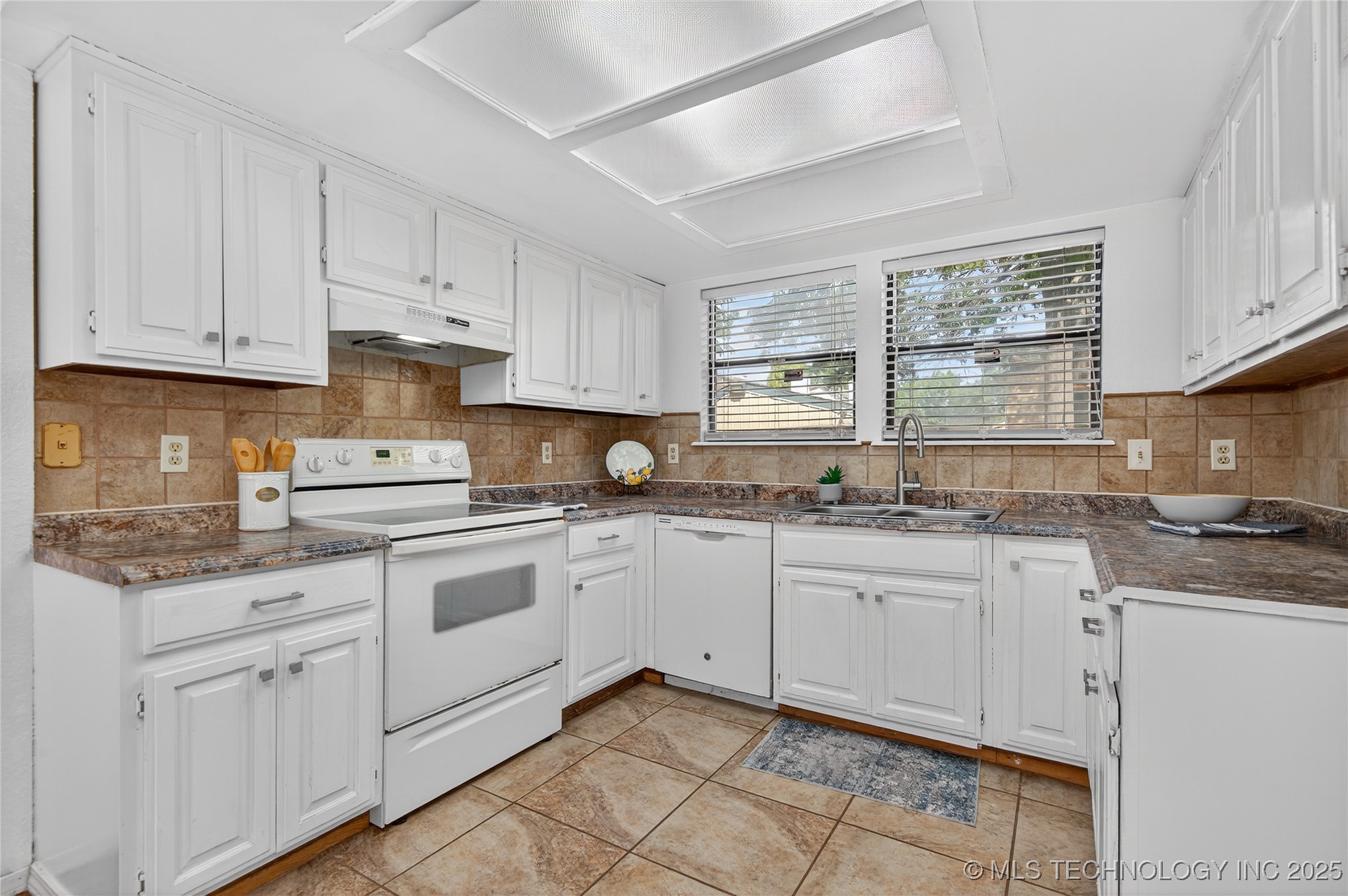 5229 Nowata Road F101 Property Photo 10