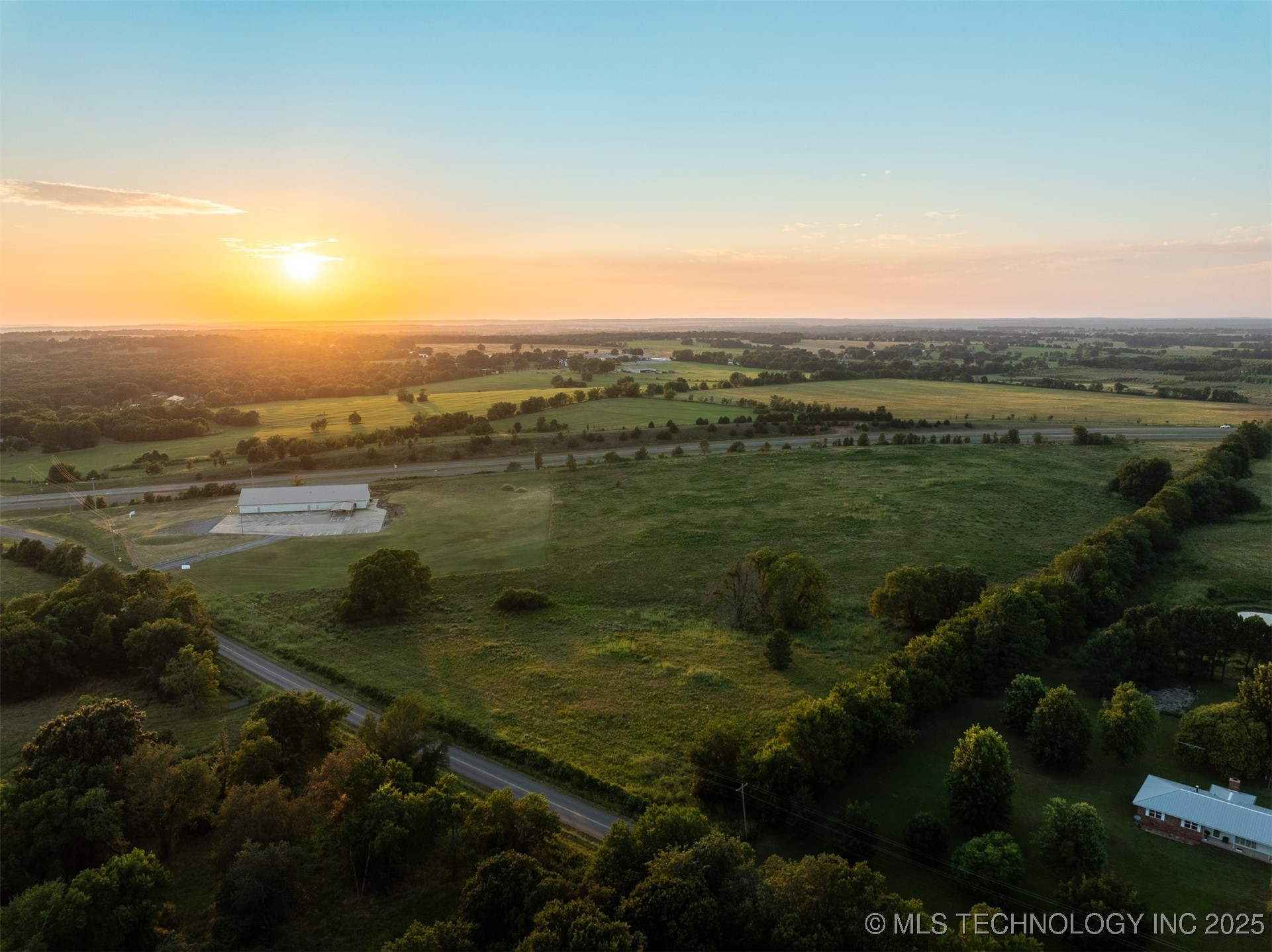 20 W Grandview Road Property Photo 2