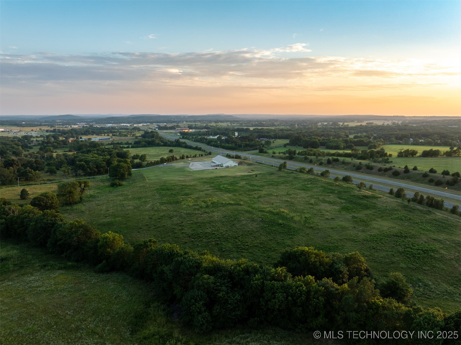 20 W Grandview Road Property Photo 4