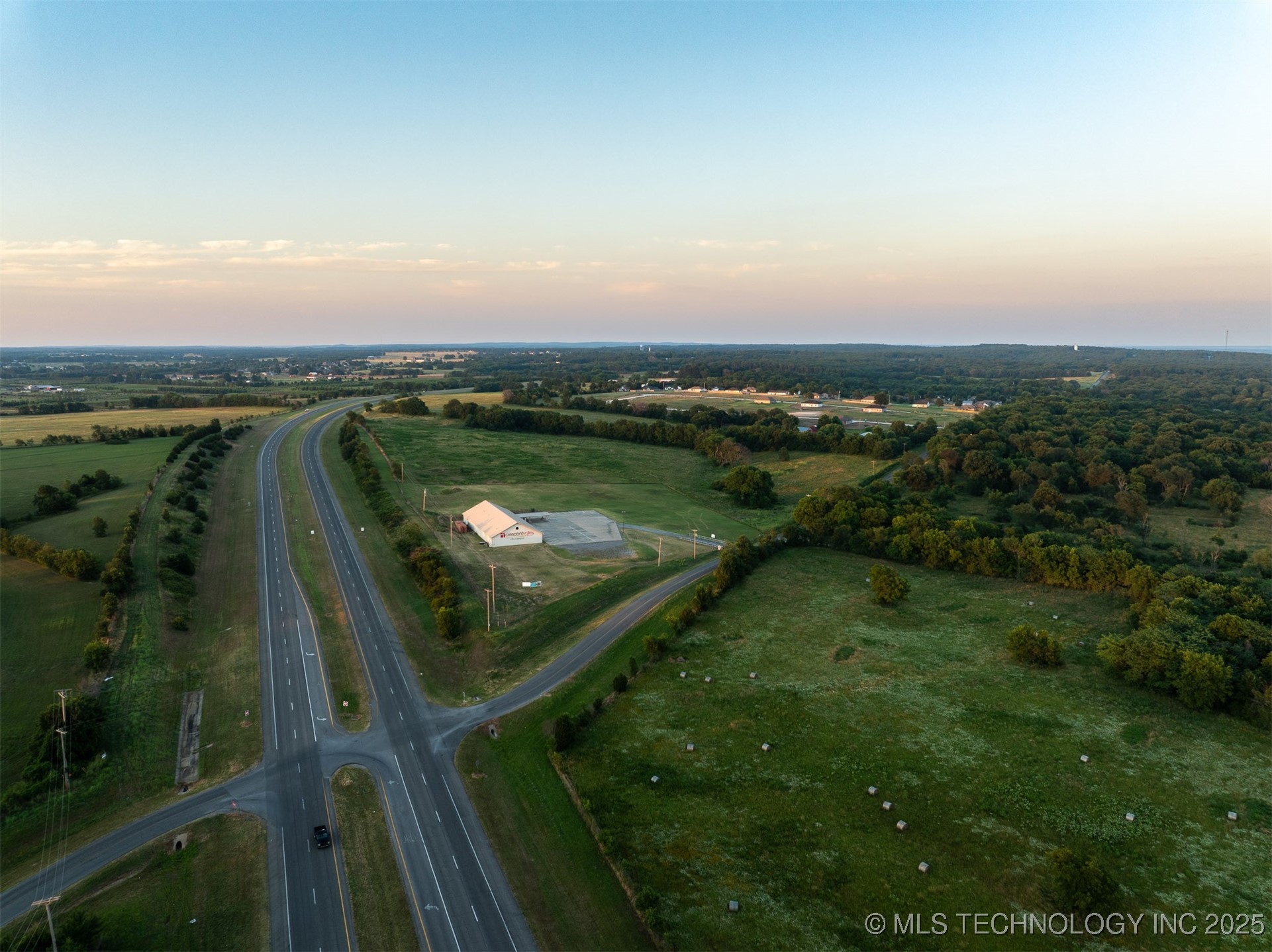 20 W Grandview Road Property Photo 6