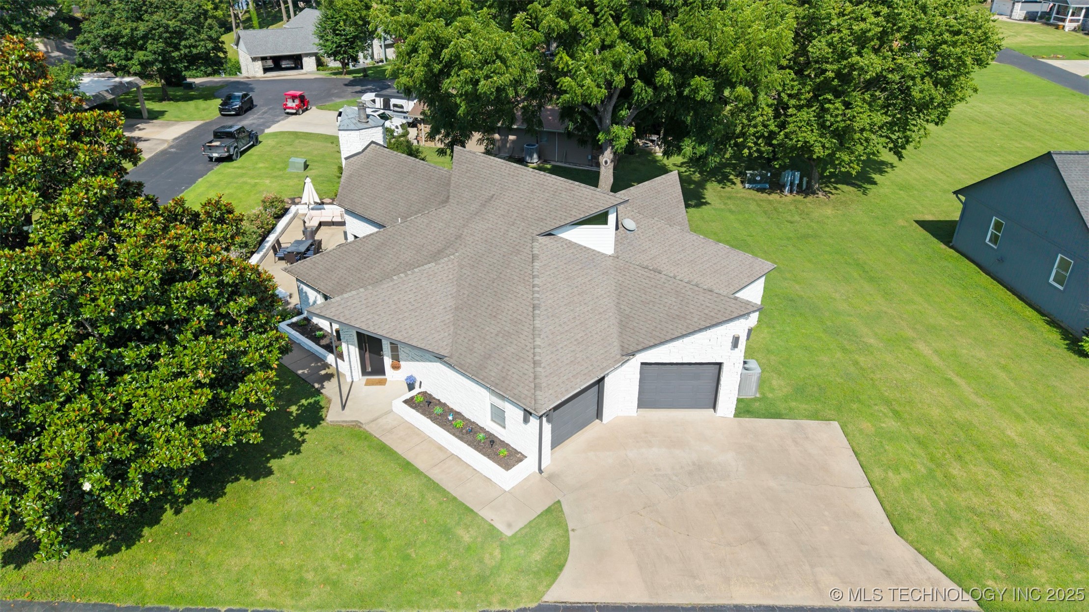 56901 E Walnut Property Photo 9