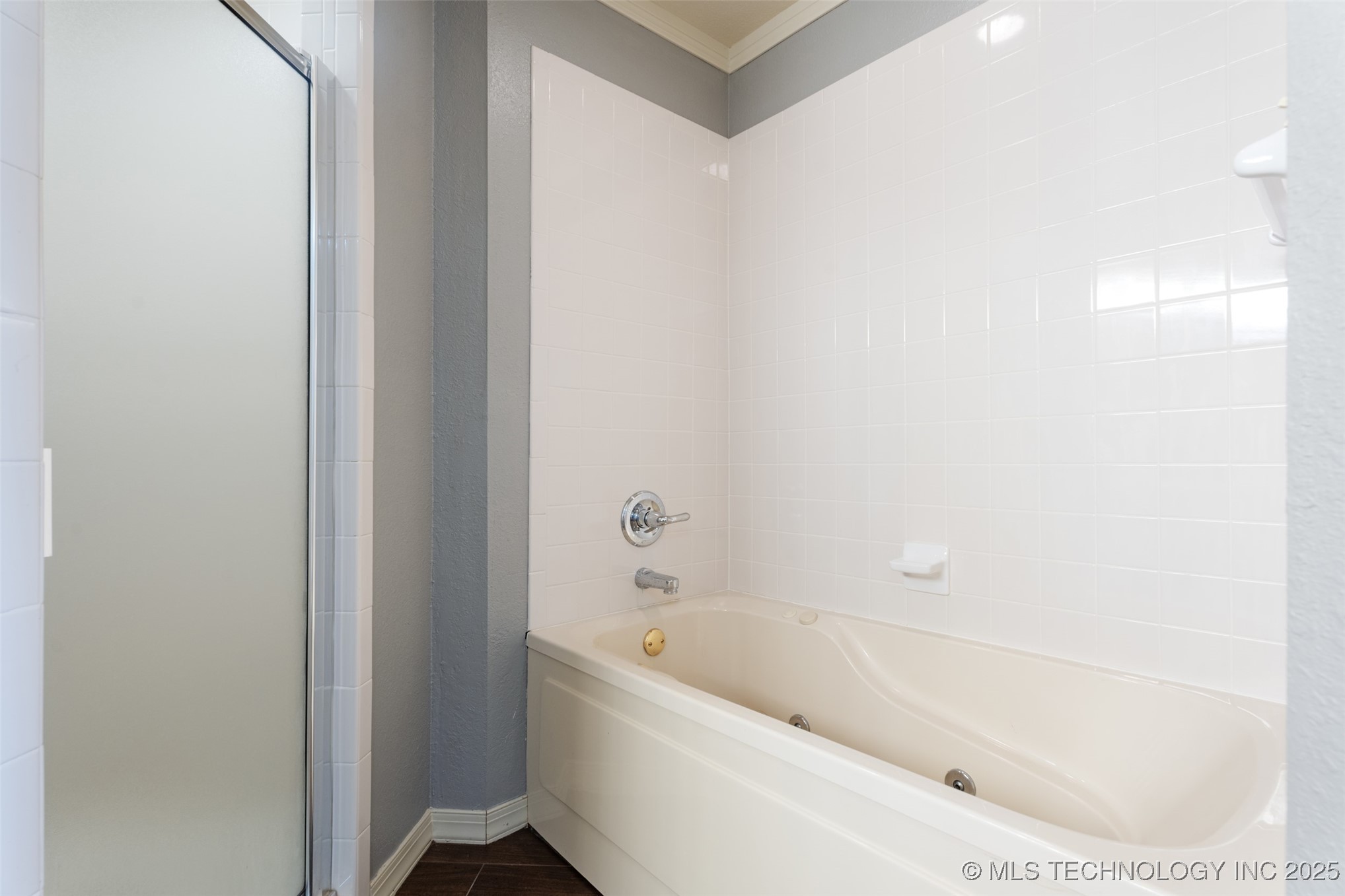 56901 E Walnut Property Photo 28