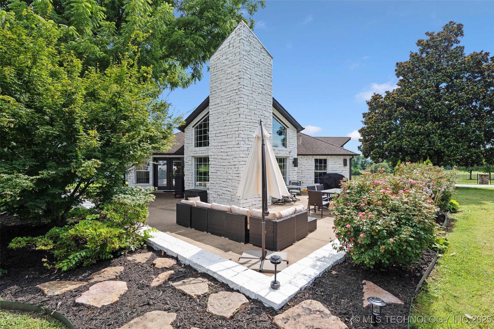 56901 E Walnut Property Photo 42