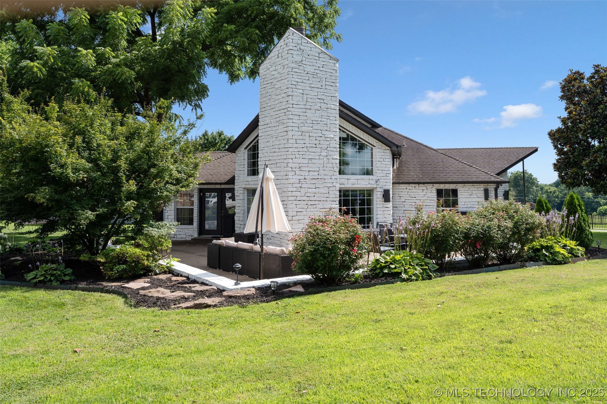 56901 E Walnut Property Photo 45