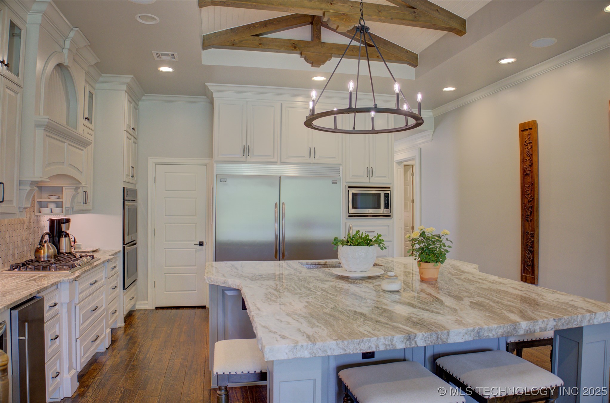 4401 S Yellow Pine Avenue Property Photo 7