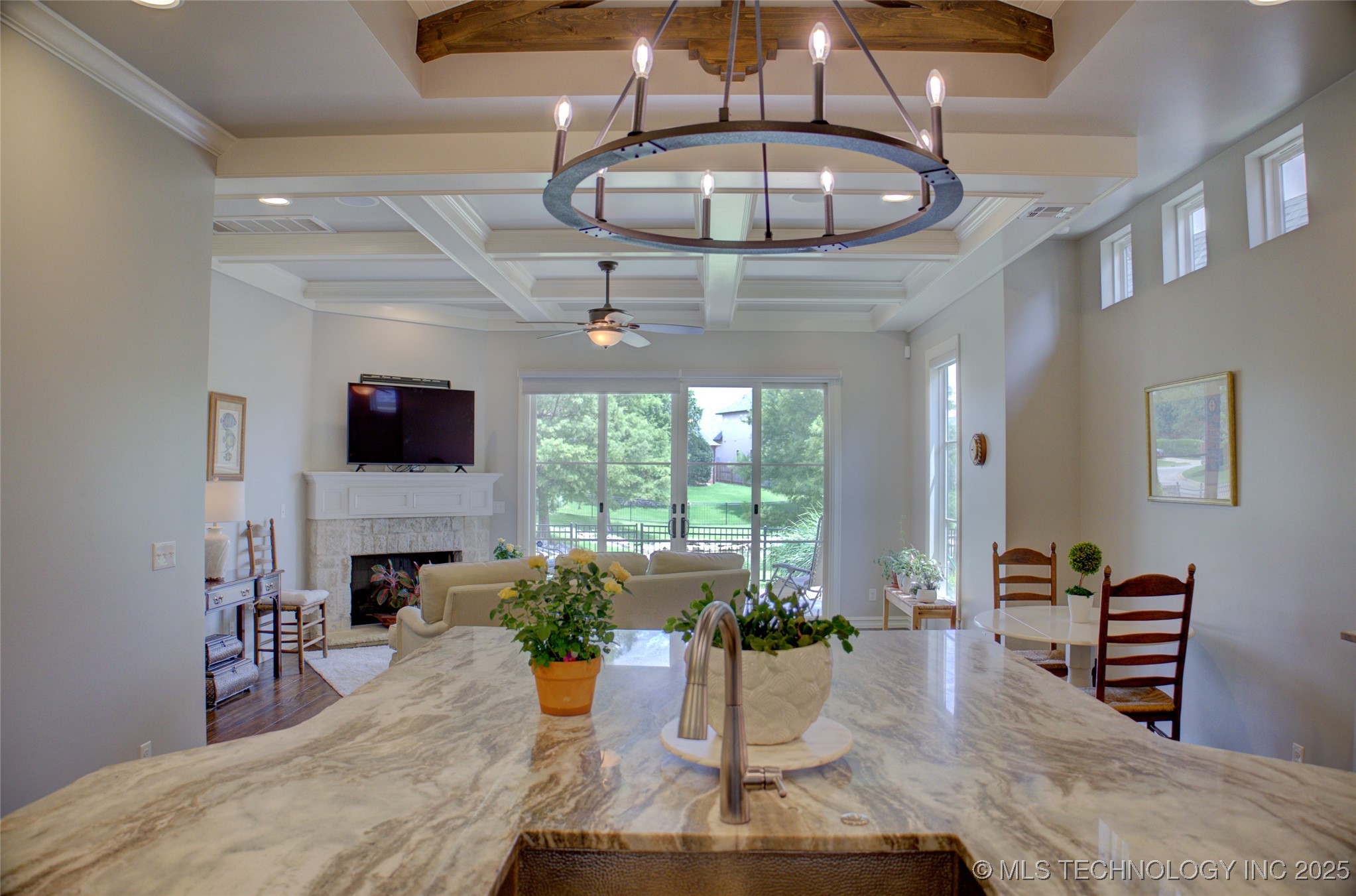 4401 S Yellow Pine Avenue Property Photo 15