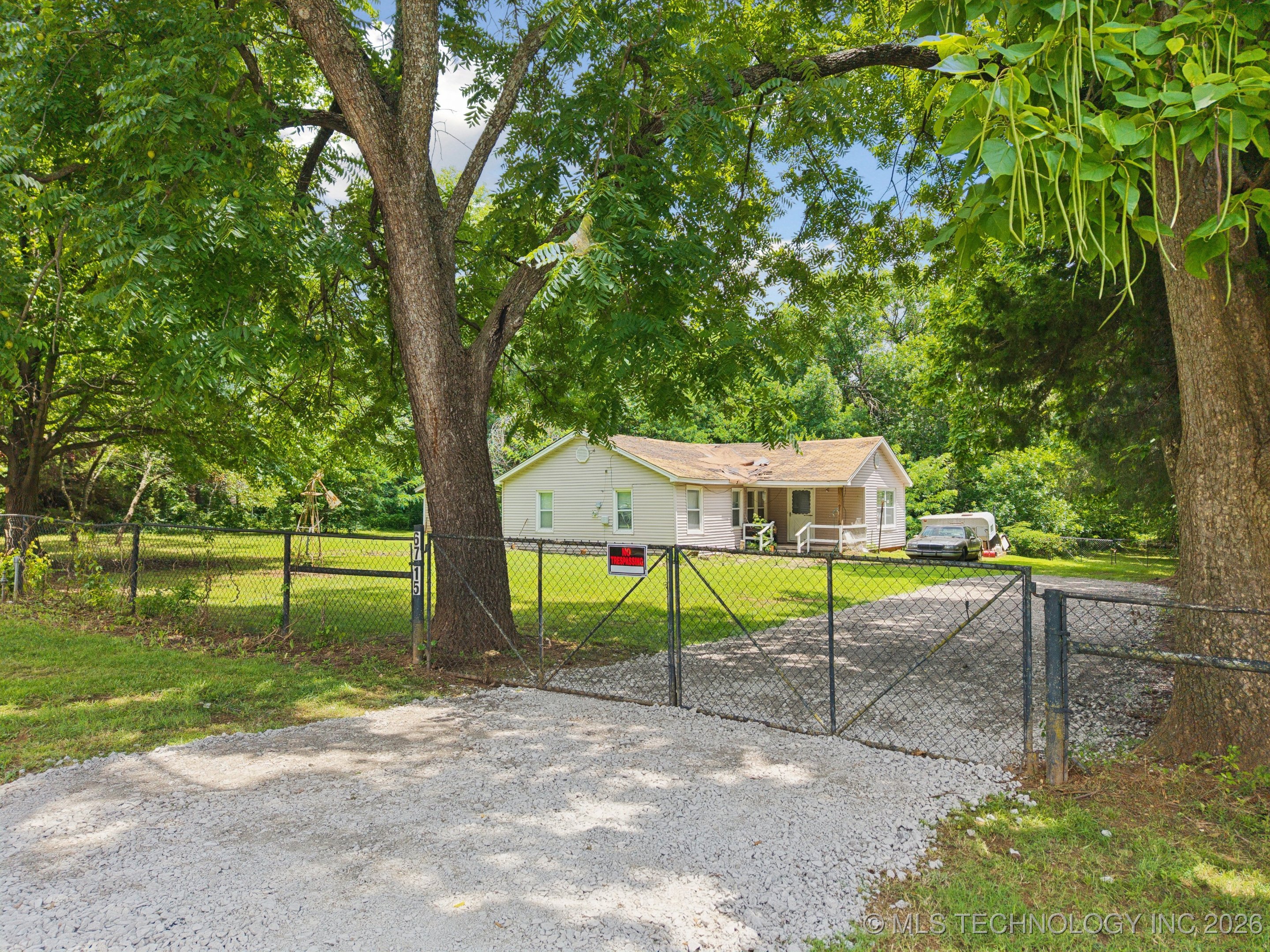 6715 S Houston Avenue Property Photo 12