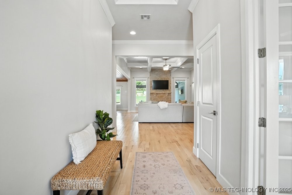 2889 Forest View Drive Property Photo 5