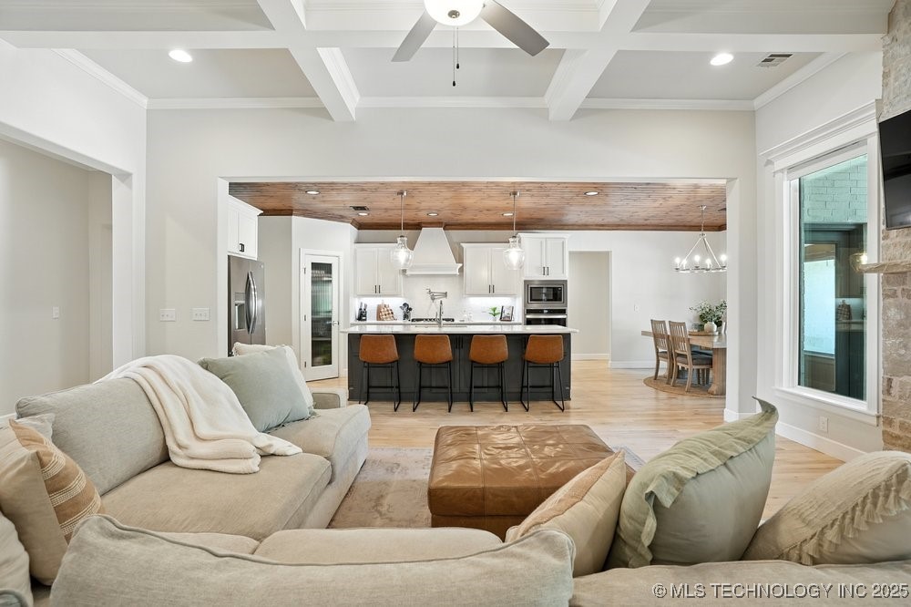 2889 Forest View Drive Property Photo 14