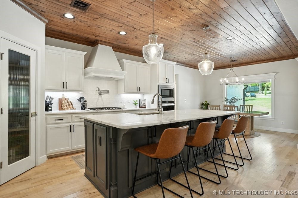 2889 Forest View Drive Property Photo 18