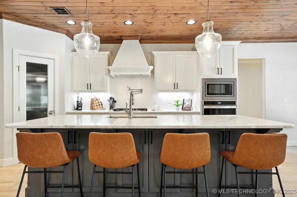 2889 Forest View Drive Property Photo 20