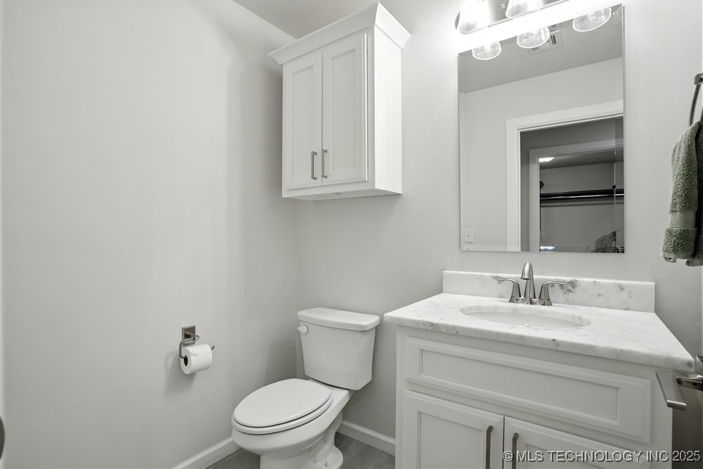 2889 Forest View Drive Property Photo 35