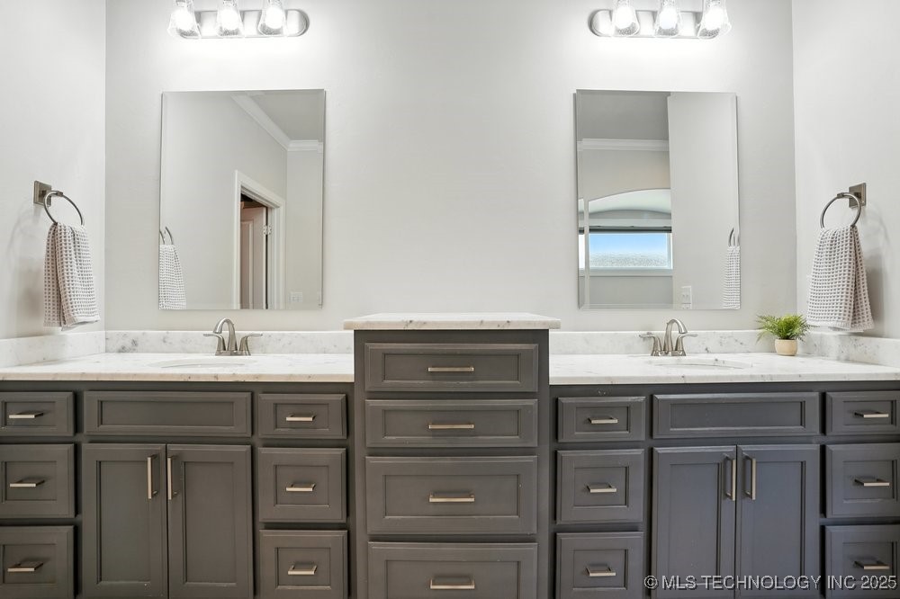 2889 Forest View Drive Property Photo 41