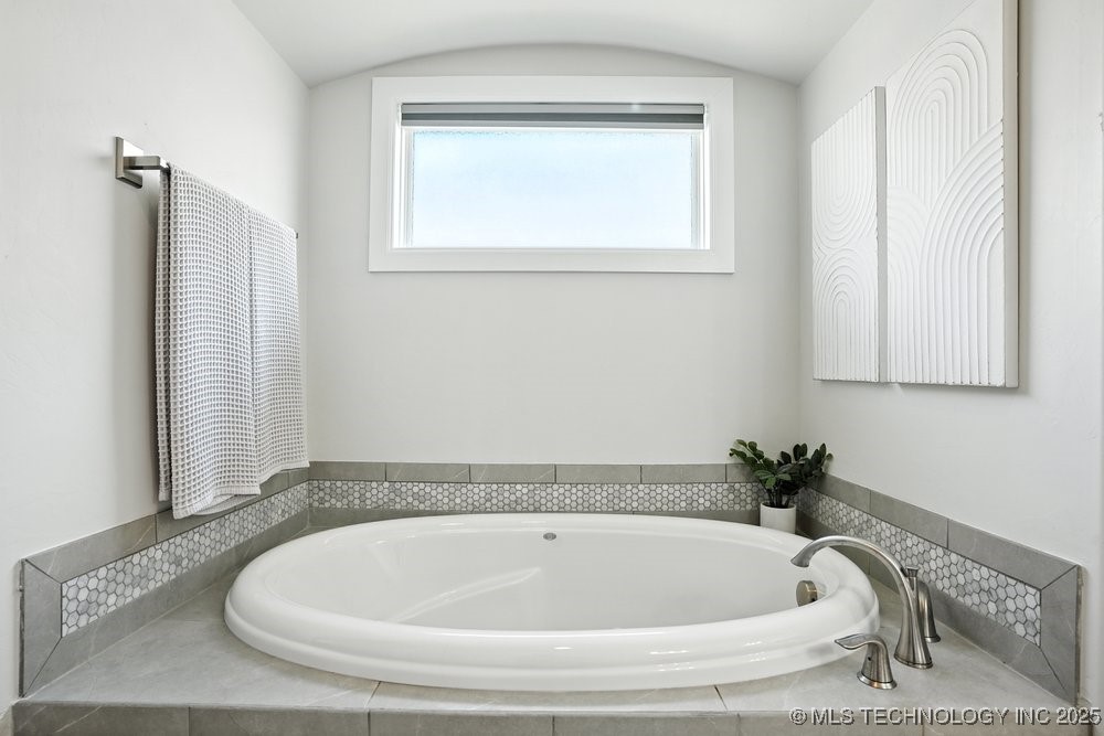 2889 Forest View Drive Property Photo 45