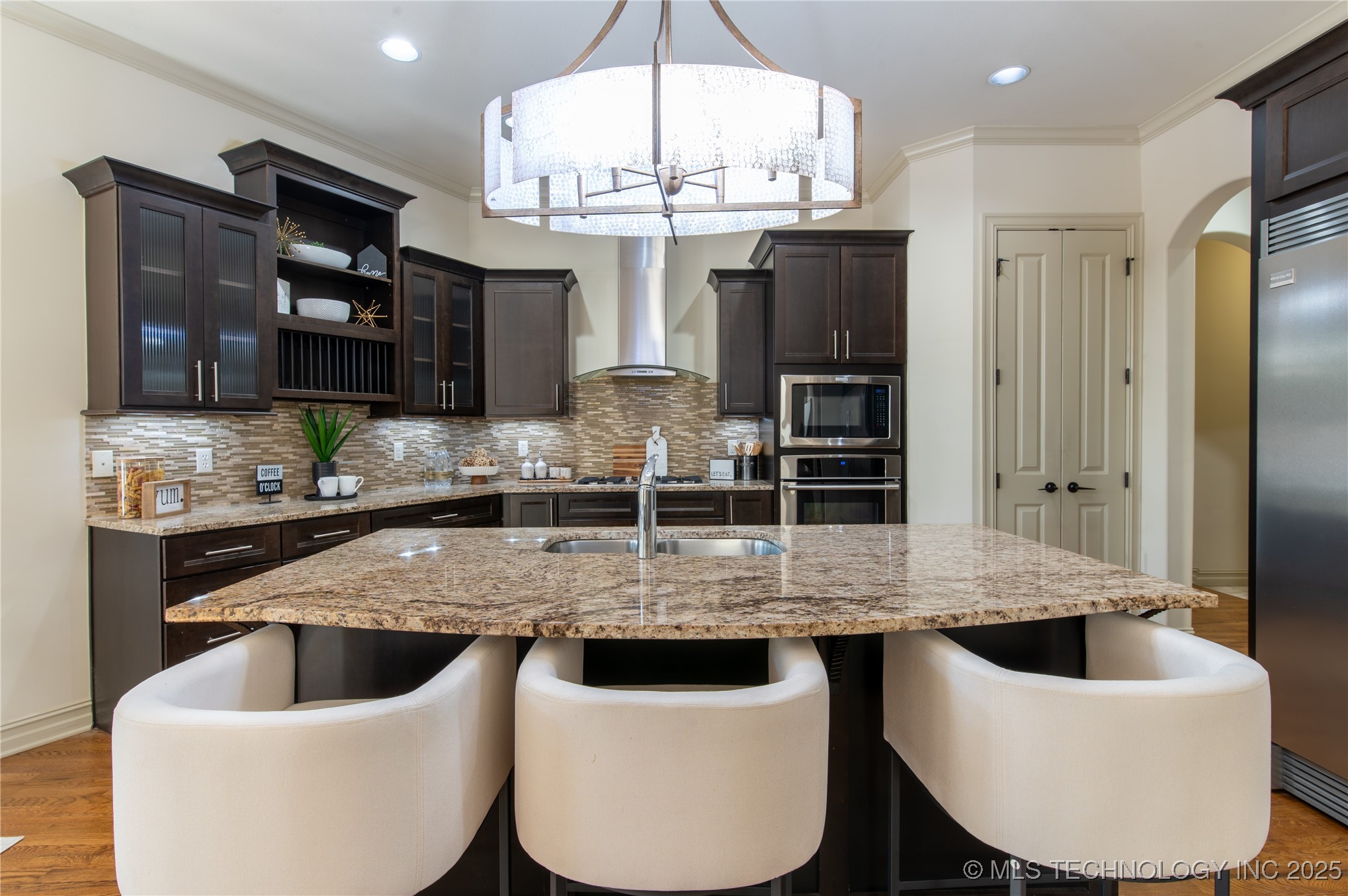 6009 W Utica Circle Property Photo 7