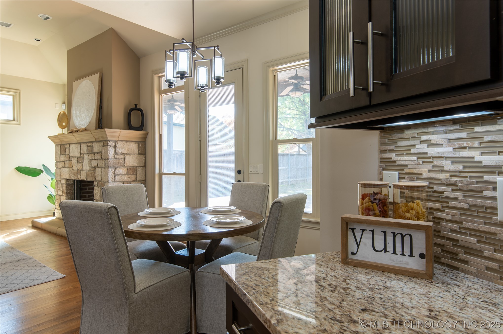 6009 W Utica Circle Property Photo 16