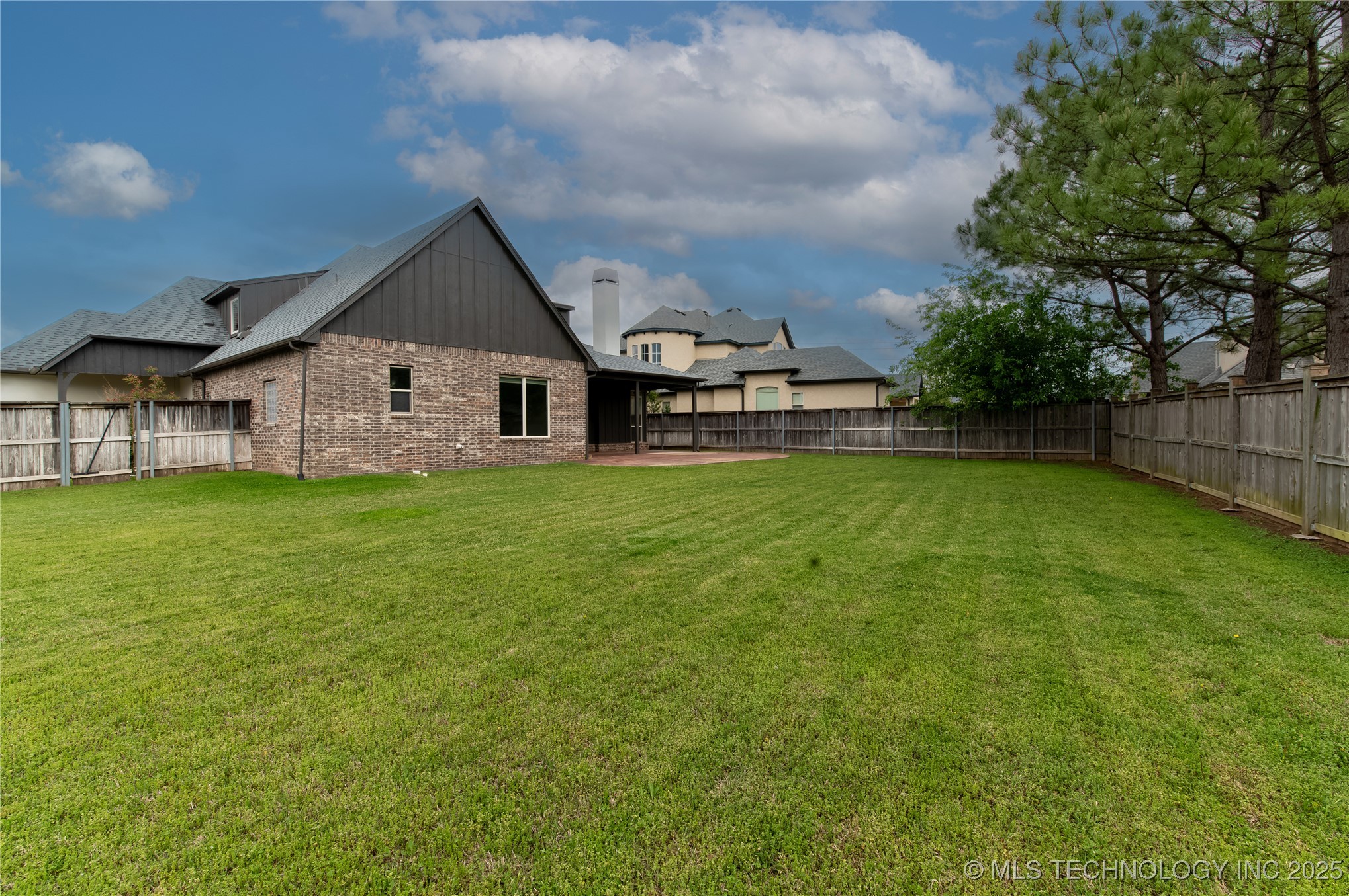 6009 W Utica Circle Property Photo 39