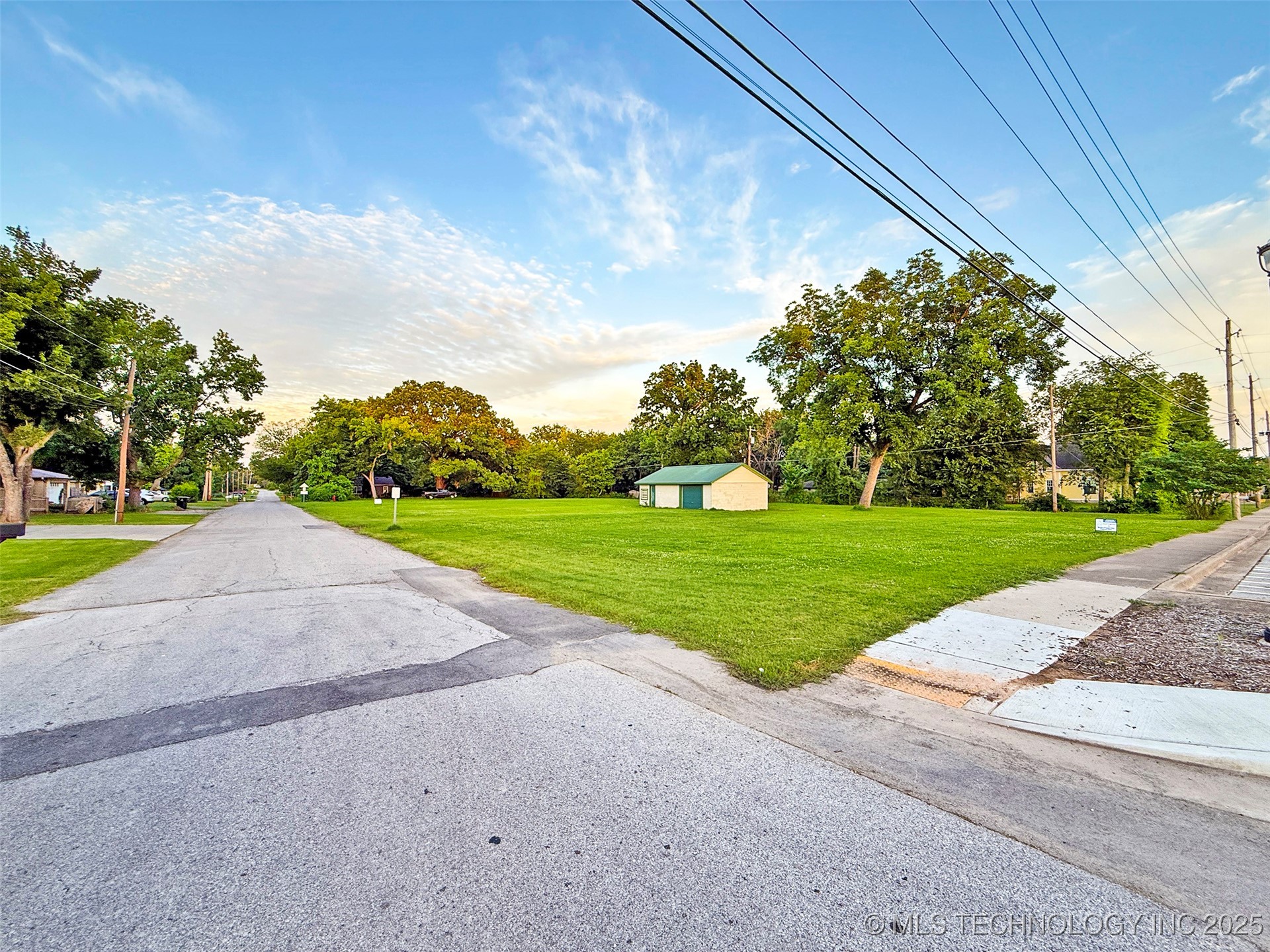 905 S Main Street Property Photo 21