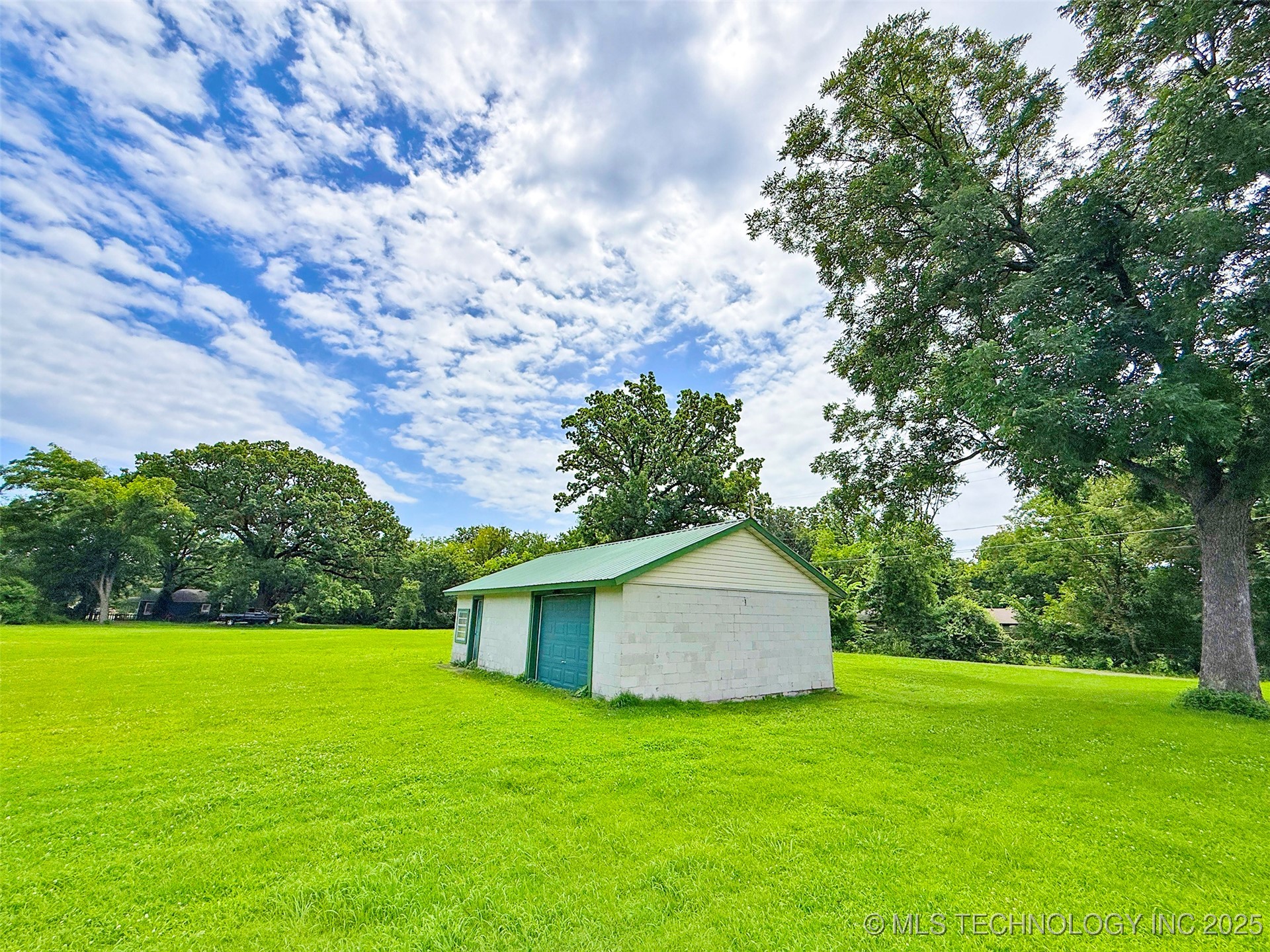 905 S Main Street Property Photo 29