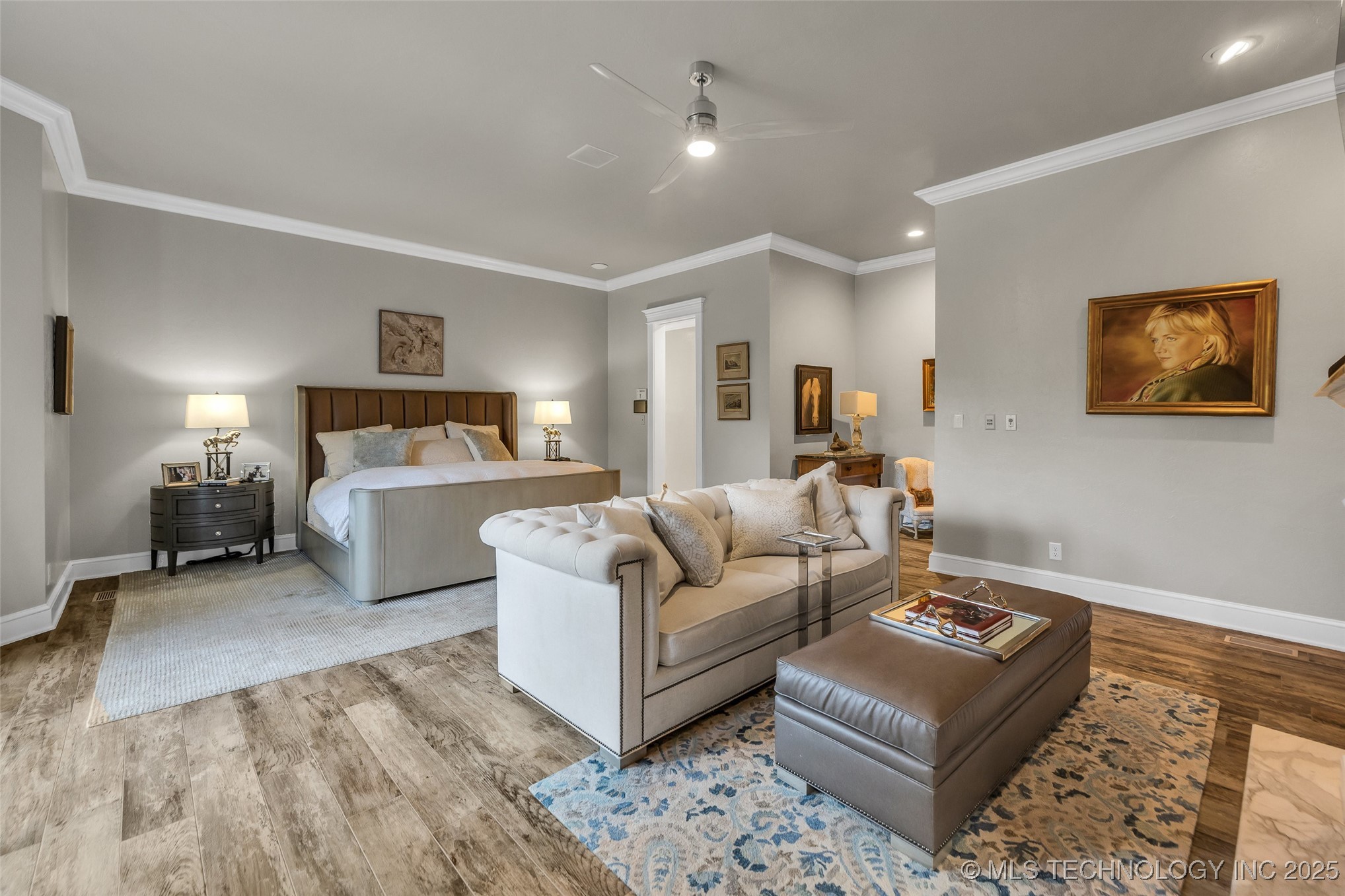 2701 Twin Creek Drive Property Photo 27