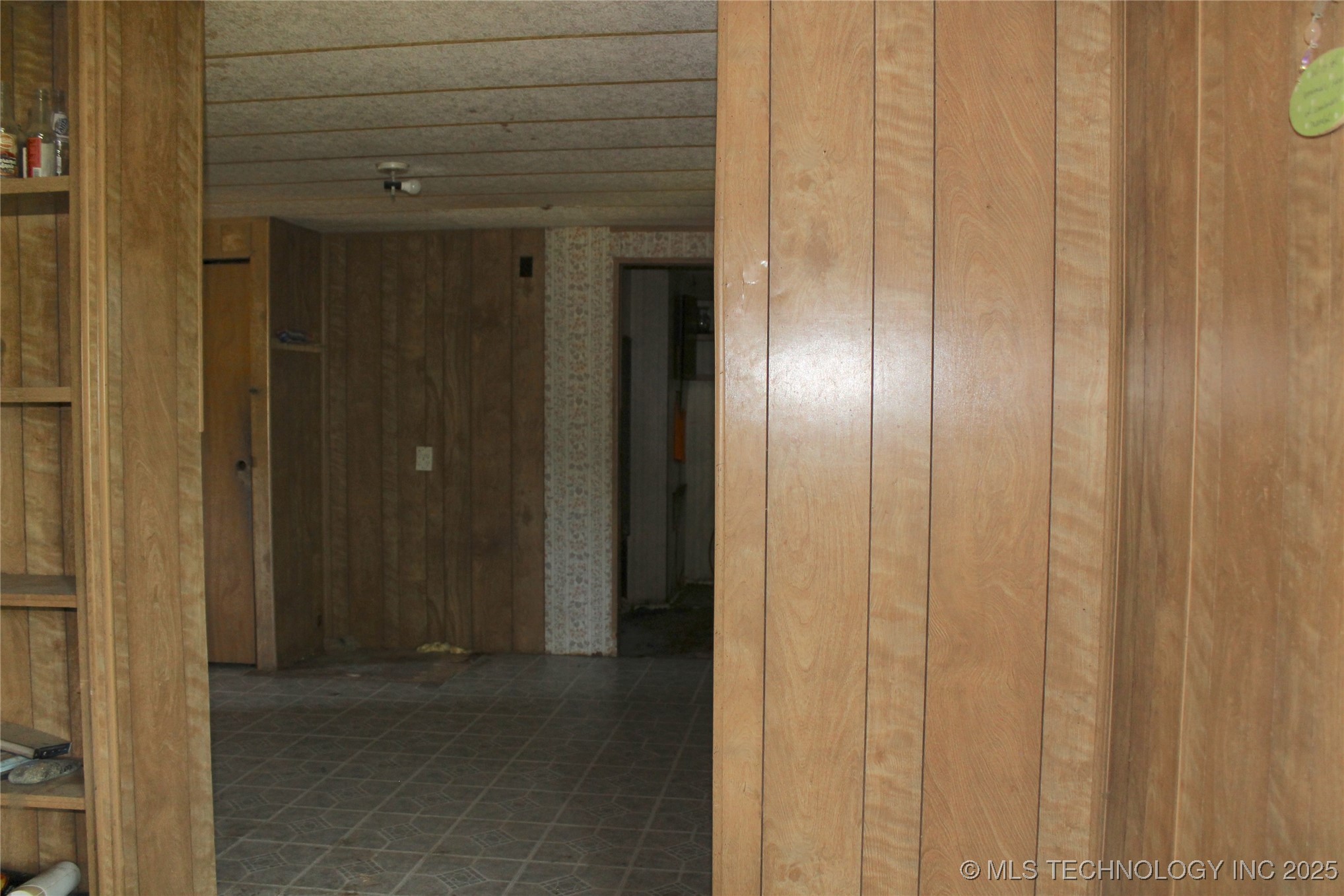 9467 W 181st Street S Property Photo 5