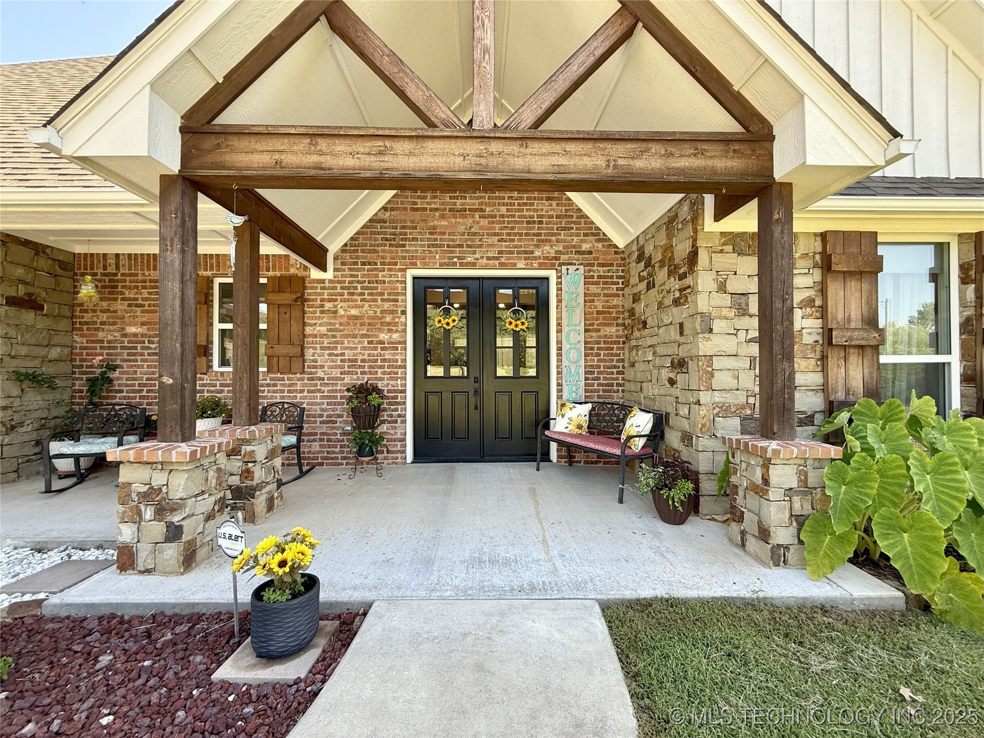 18040 County Road 1558 Property Photo 3