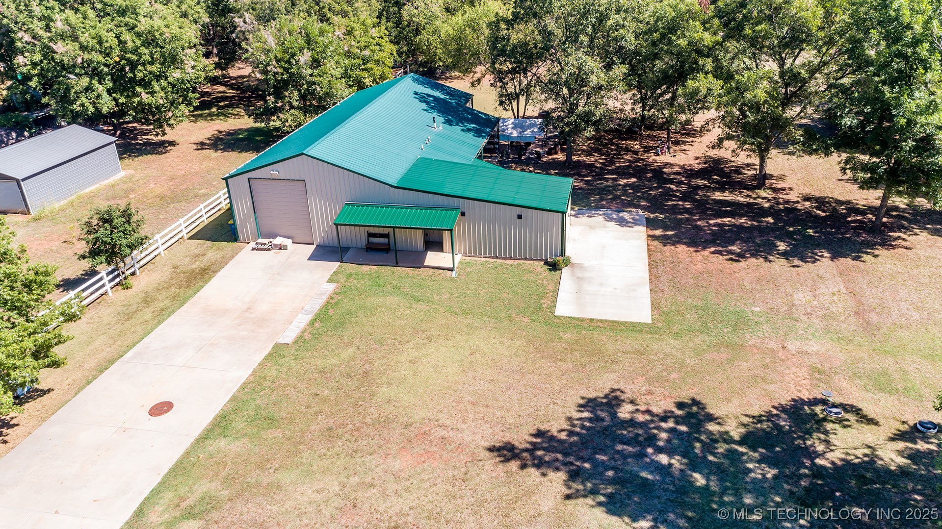 1401 S Ransom Property Photo 8