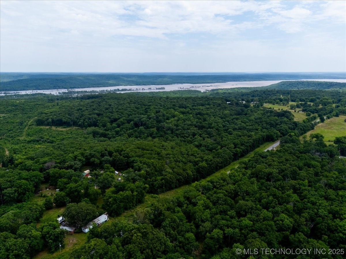 650 Property Photo 9