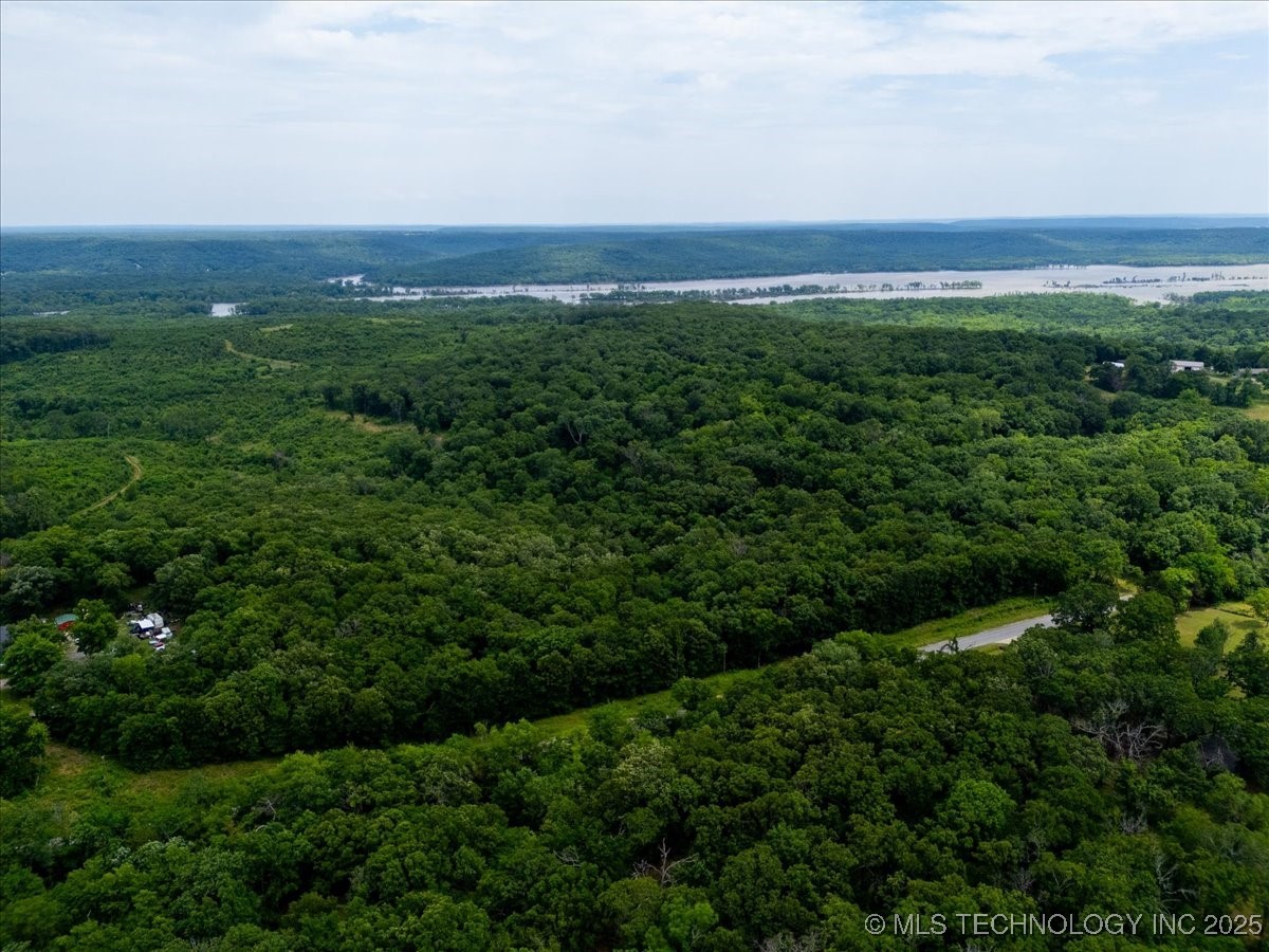 650 Property Photo 10