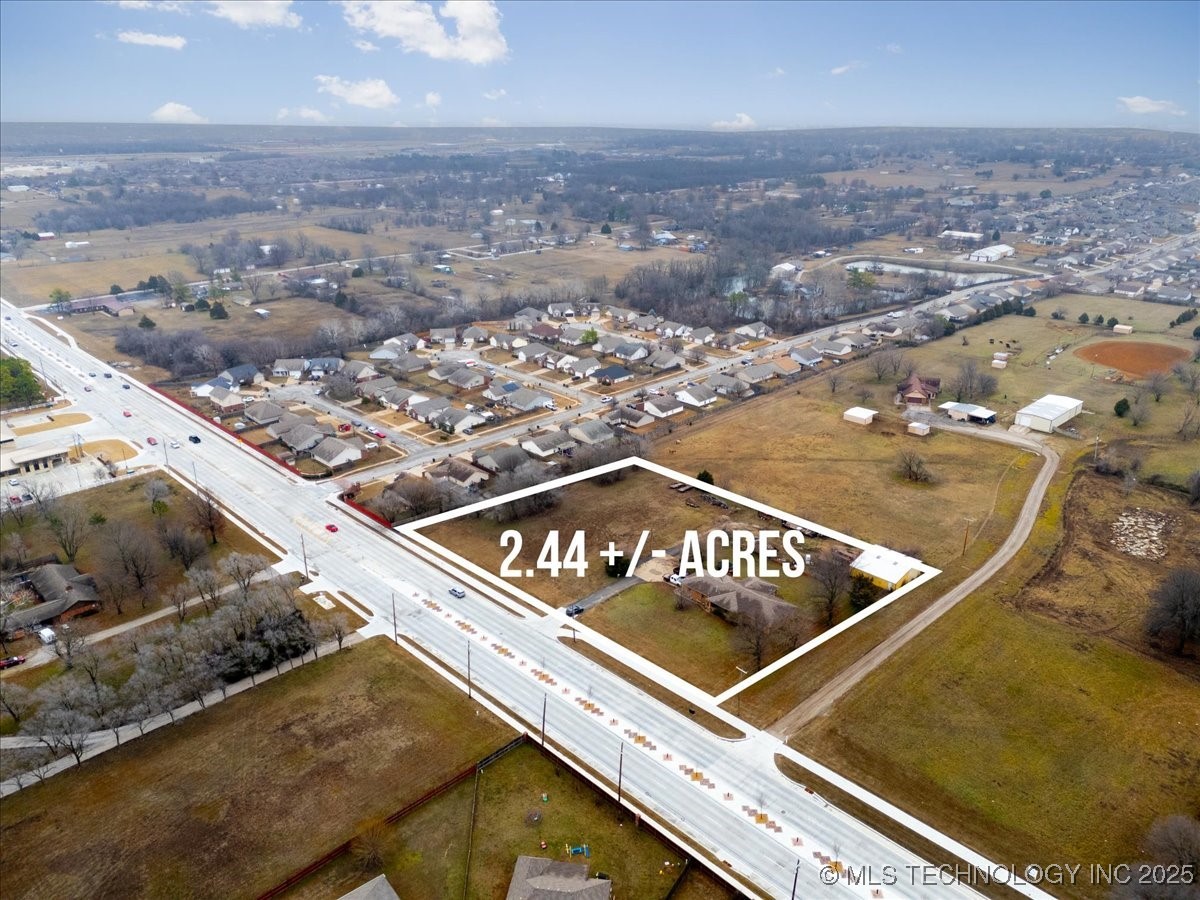 11822 E 116th Street North N Property Photo 4