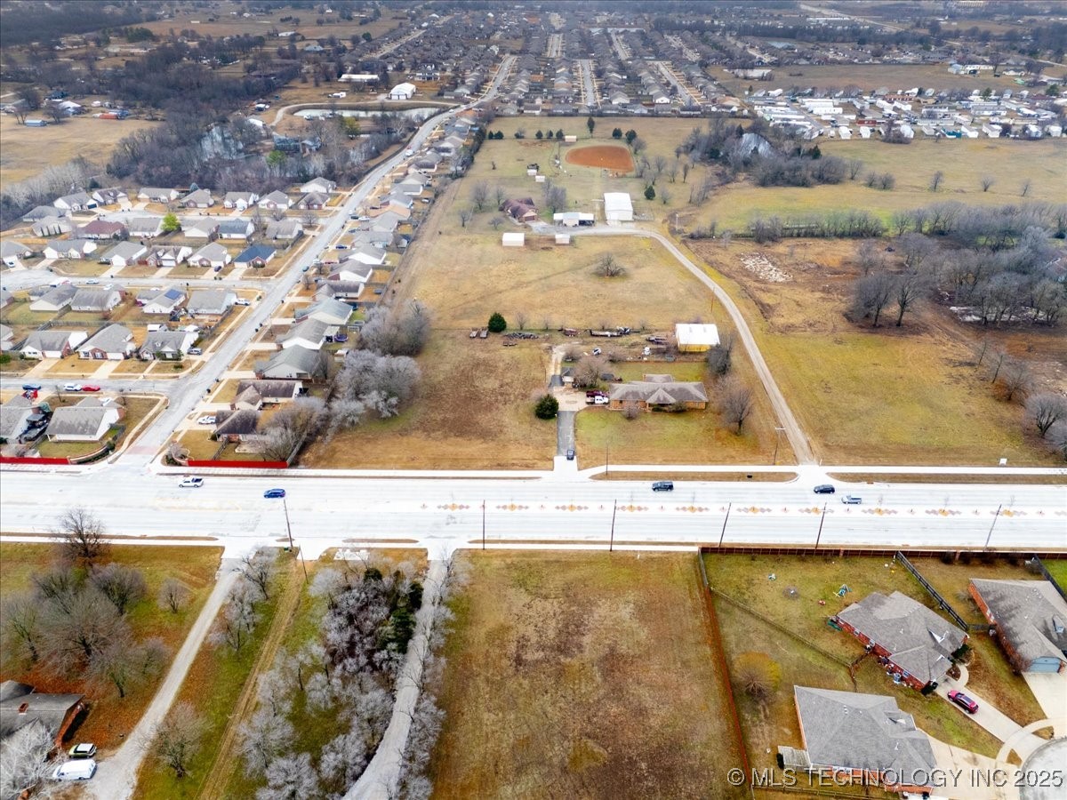 11822 E 116th Street North N Property Photo 5
