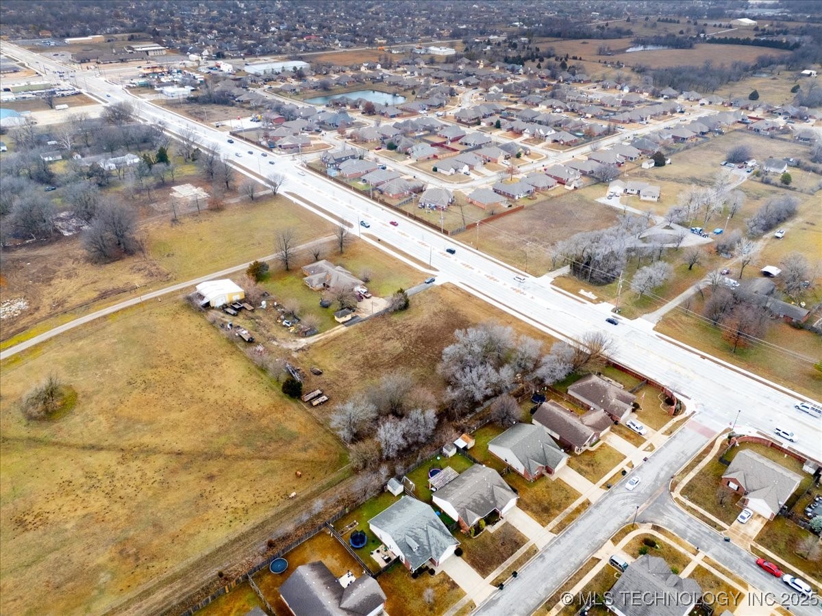 11822 E 116th Street North N Property Photo 7