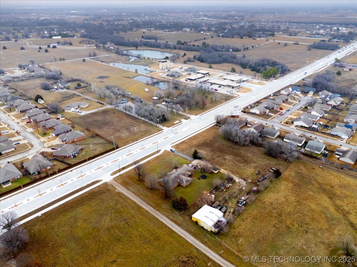 11822 E 116th Street North N Property Photo 9