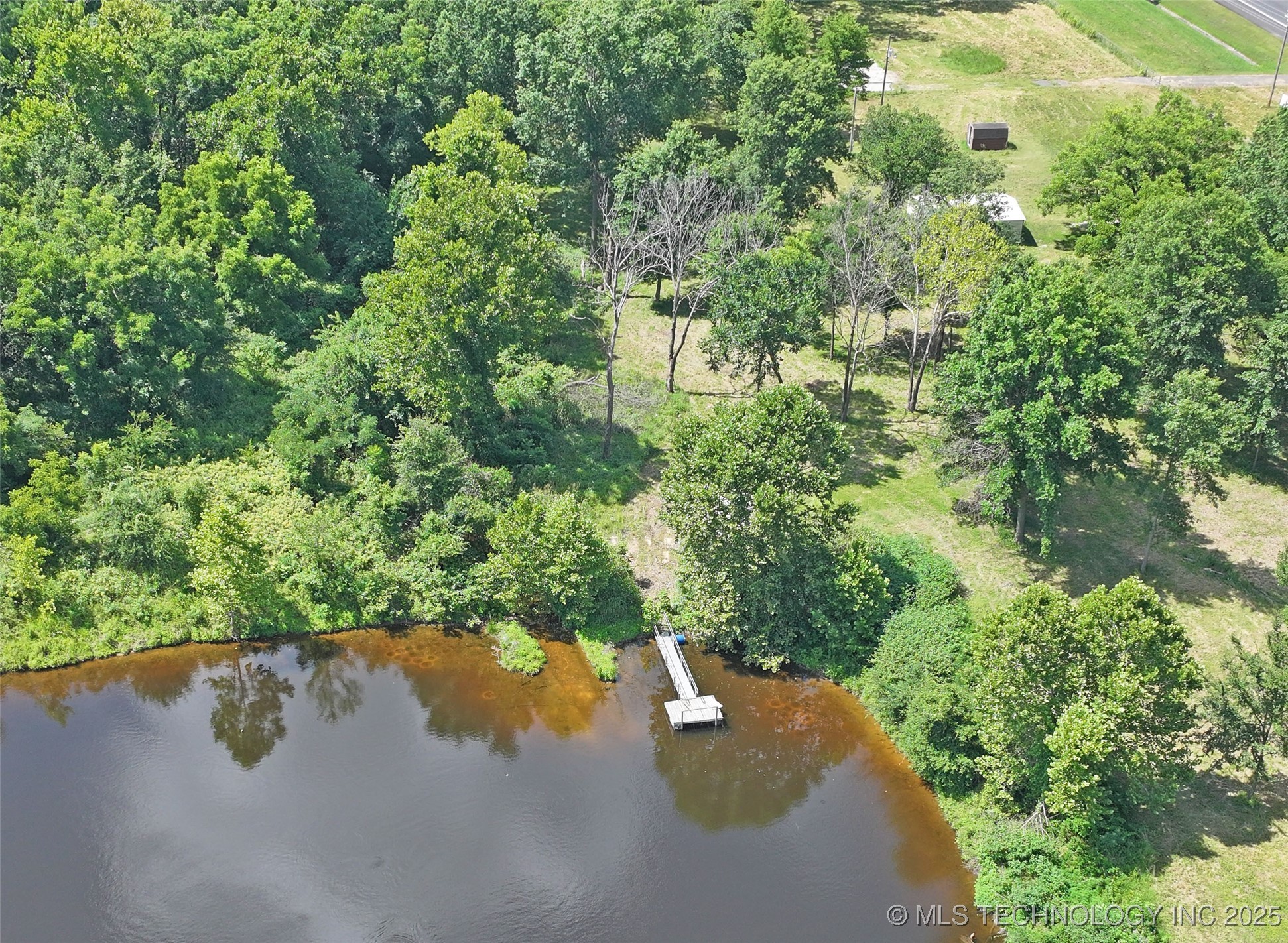 7586 Us Hwy 69 Property Photo 3