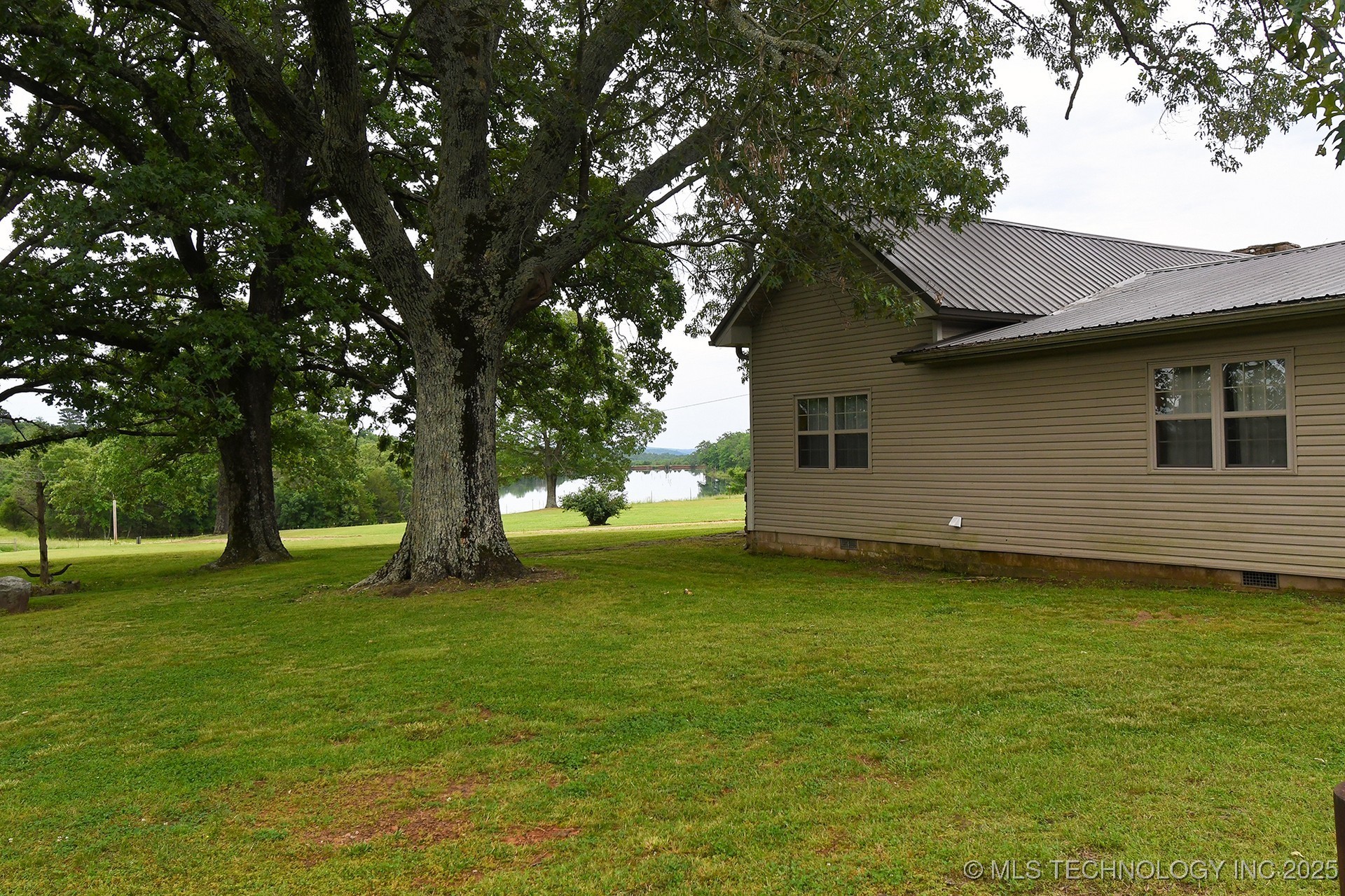 473763 E 993 Road Property Photo 39