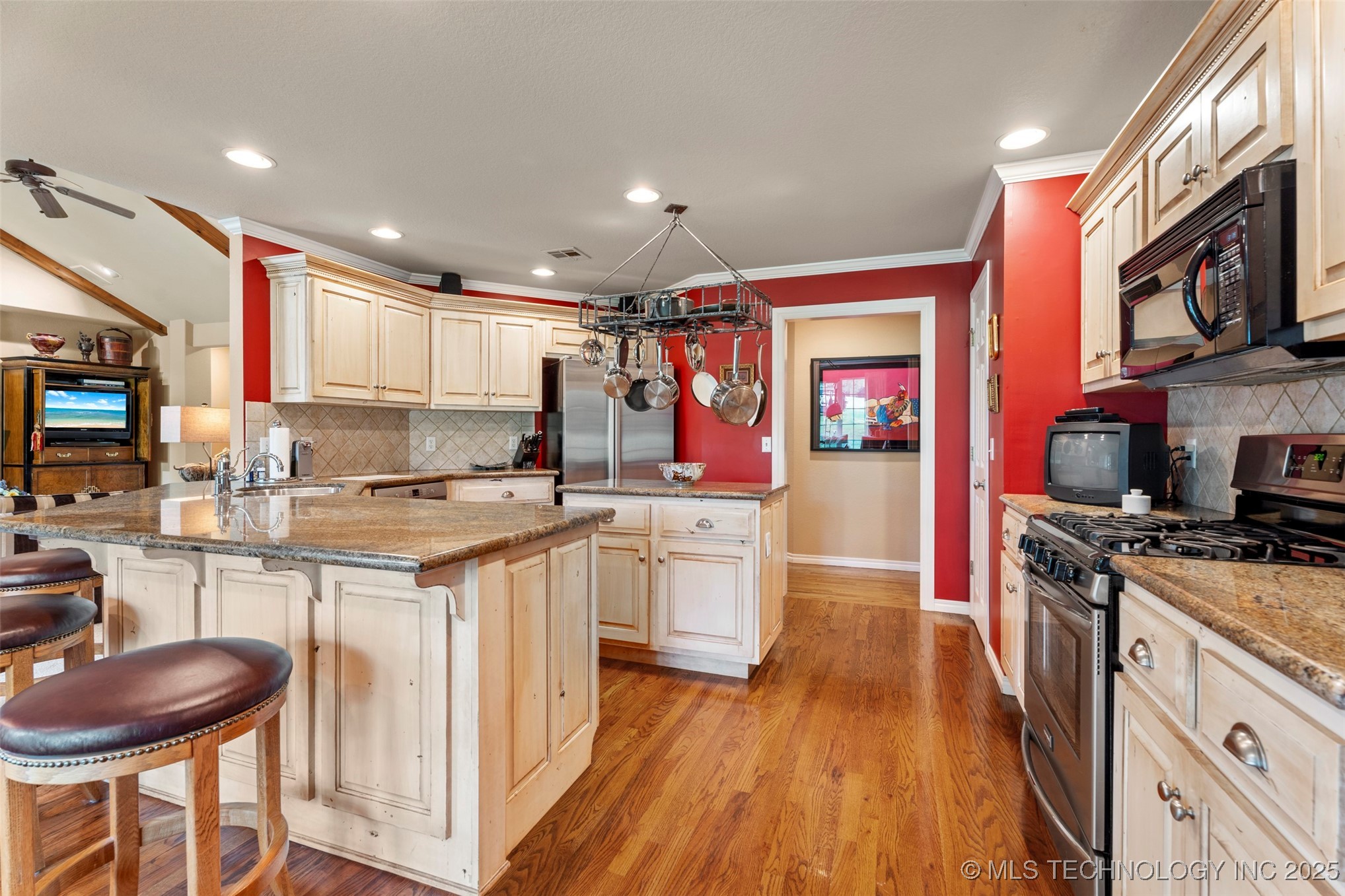 5070 Lake Breeze Road Property Photo 19